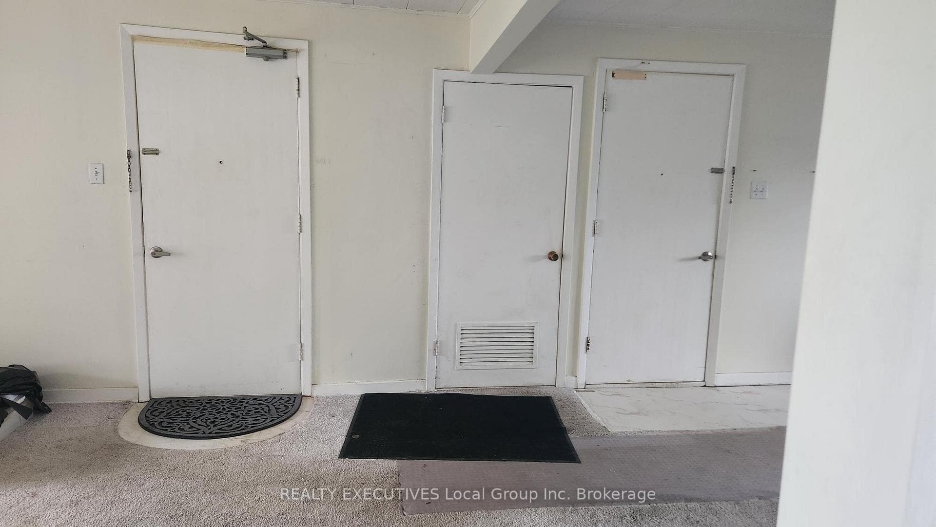 40 JUDGE Avenue Unit 19 photo 8