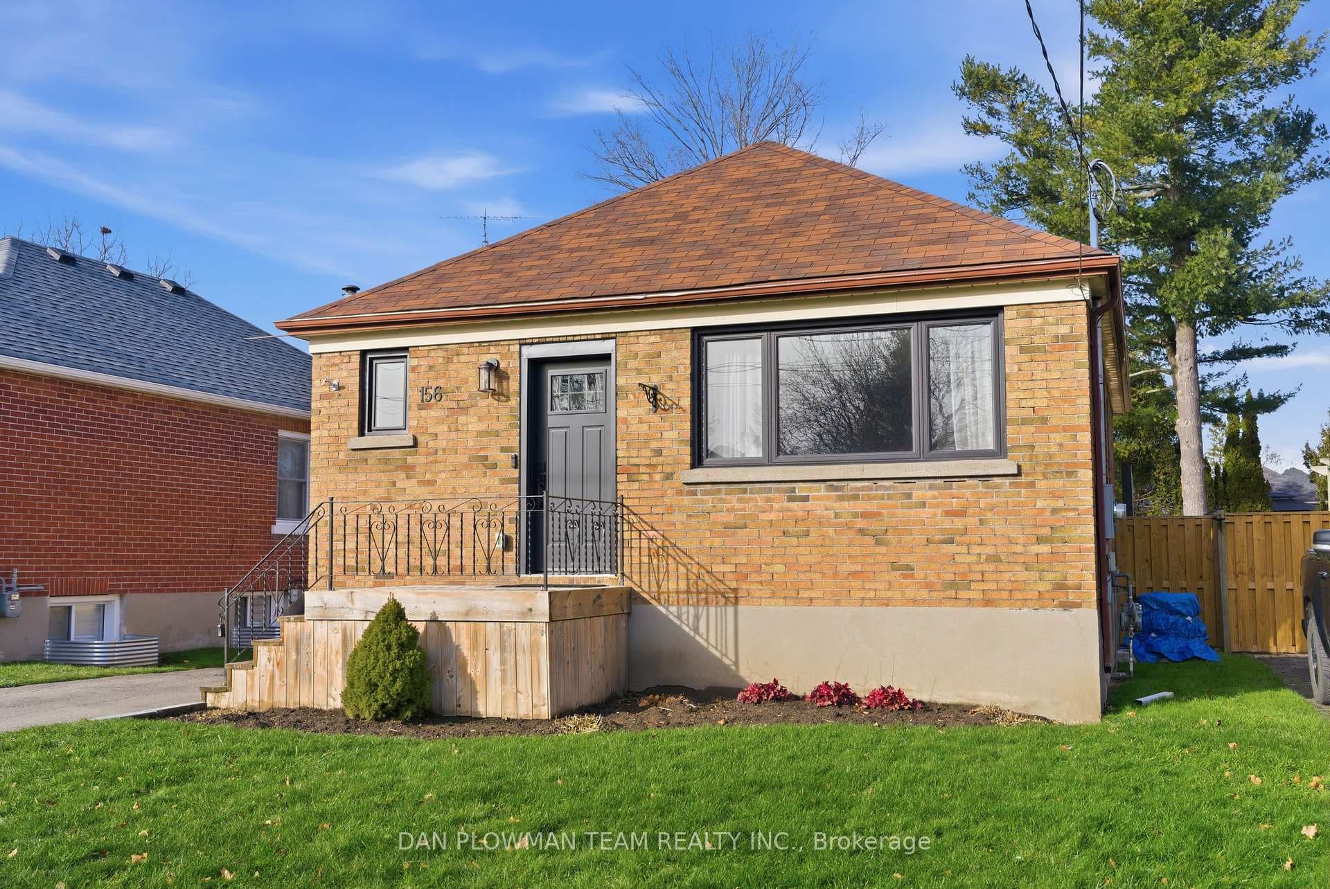 156 Spencer Street photo 3