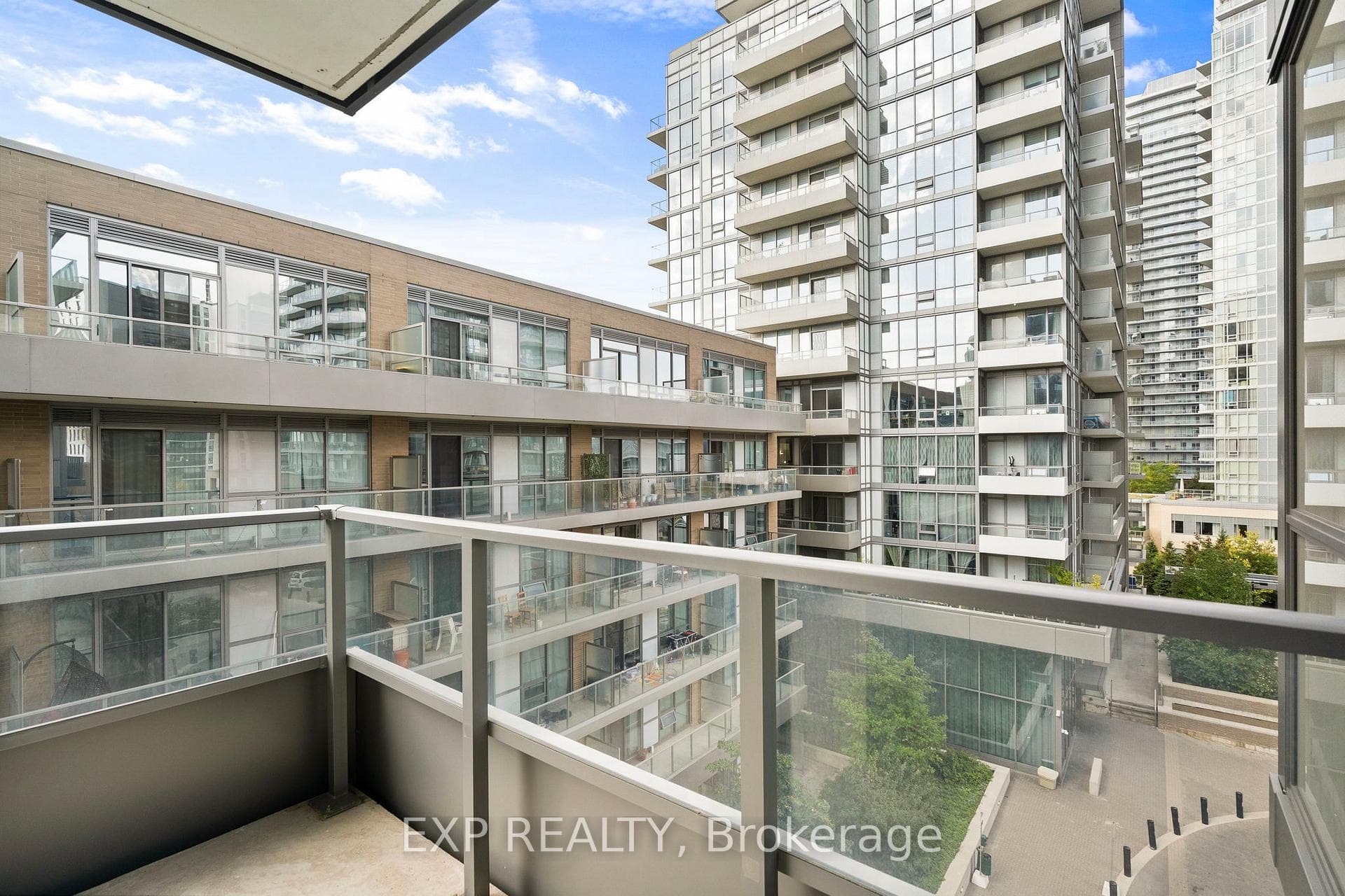 50 Forest Manor Road Unit 505 photo 17