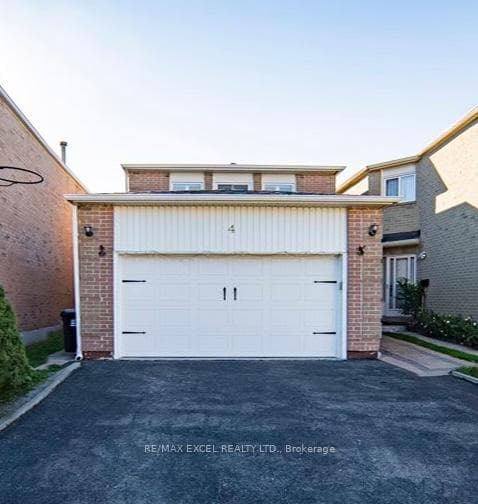 4 Flatwoods Drive photo 1