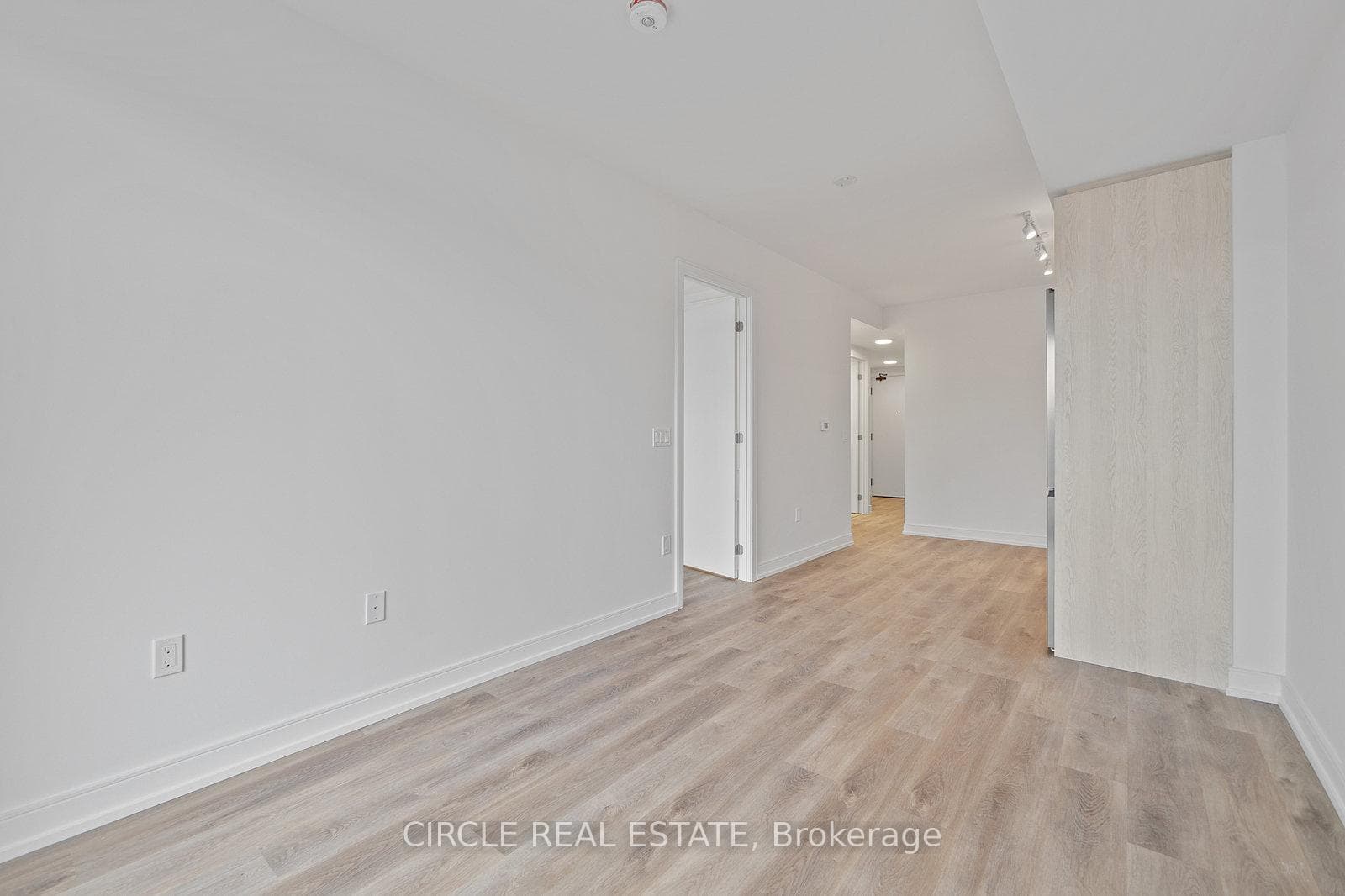1 Jarvis Street Unit 1007 photo 16