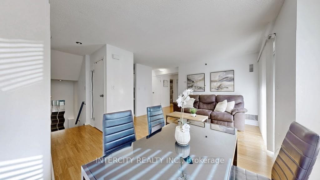 75 Weldrick Road Unit 731 photo 11