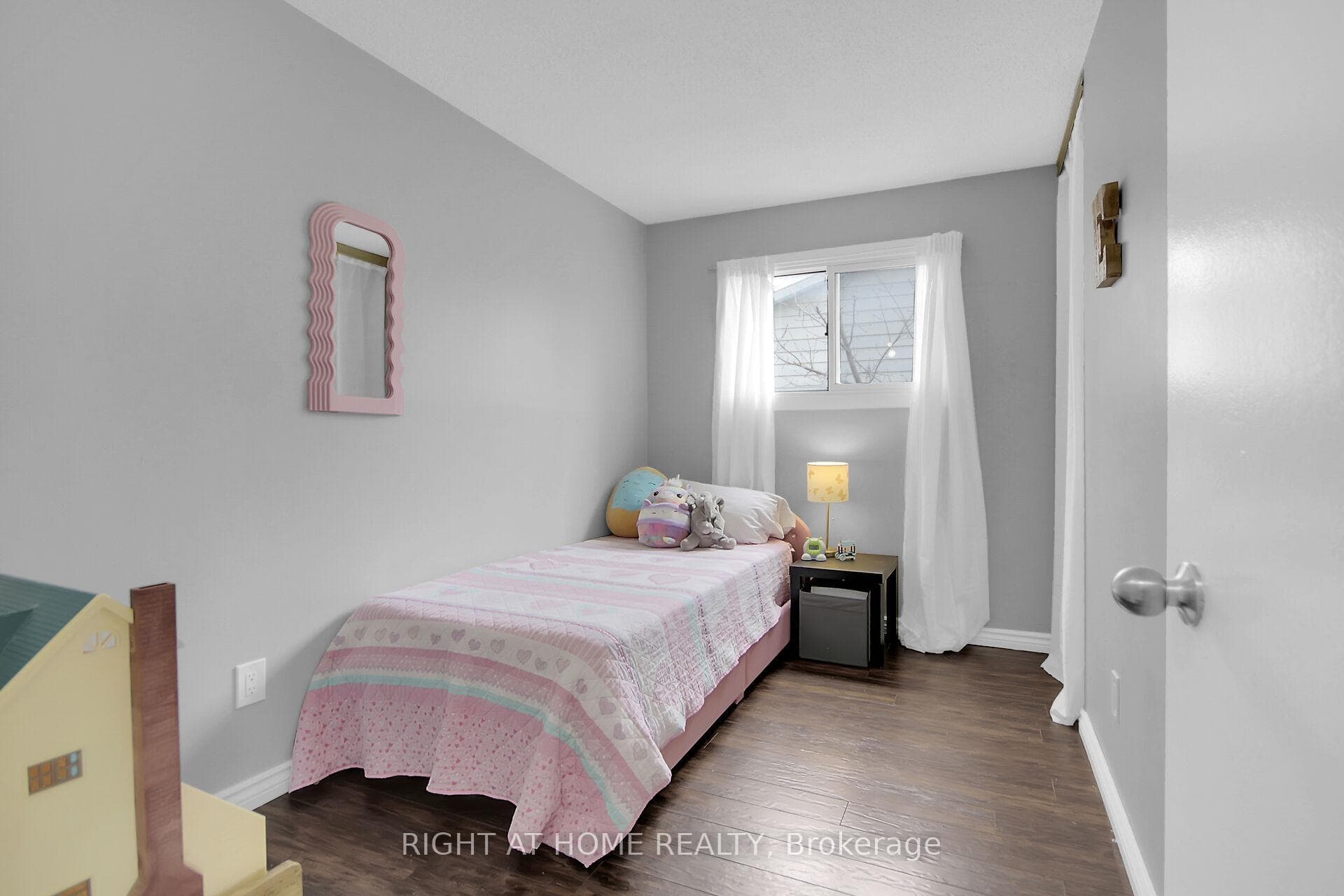 168 Glamorgan Drive photo 19