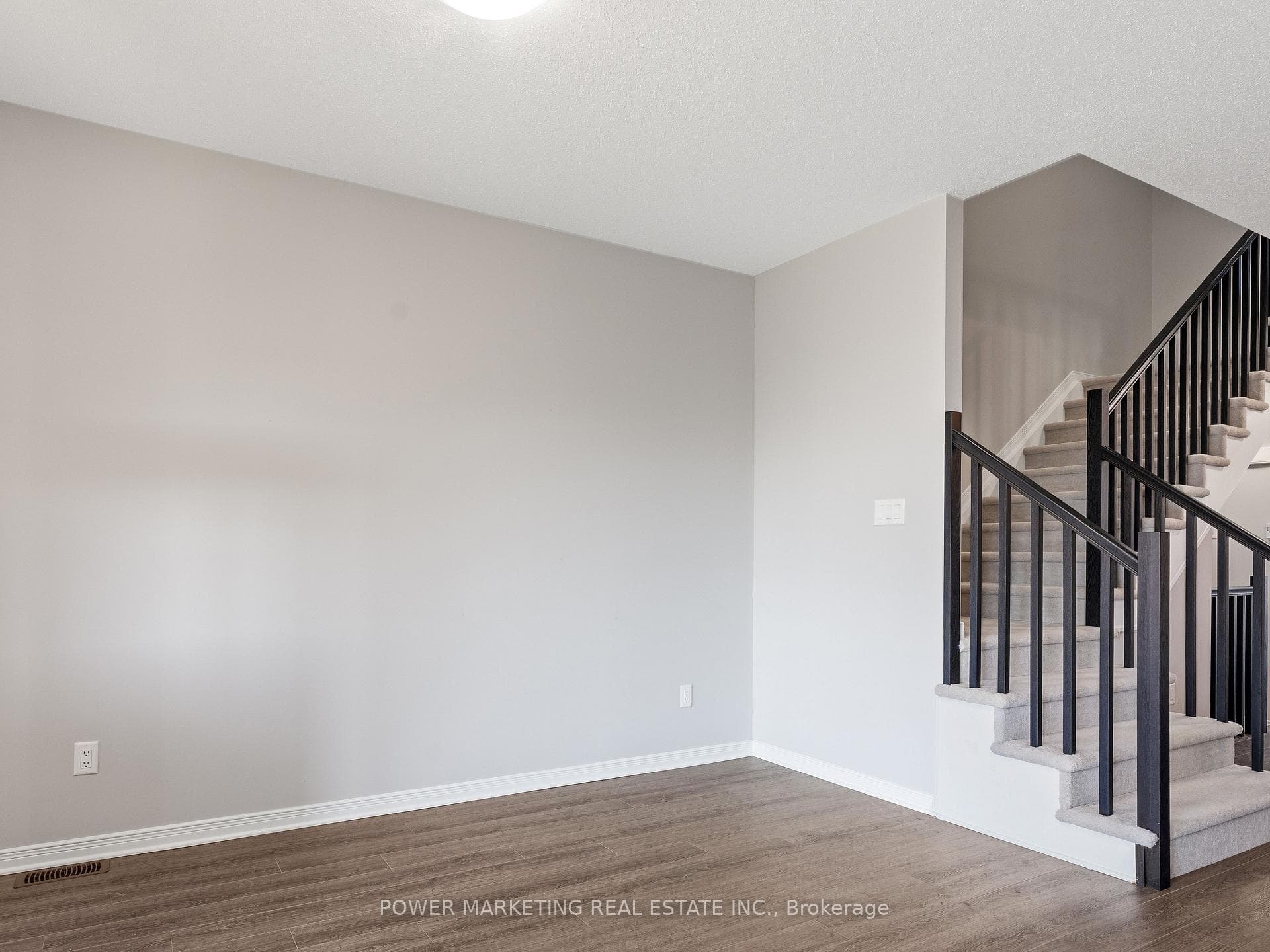 487 COPE Drive photo 12