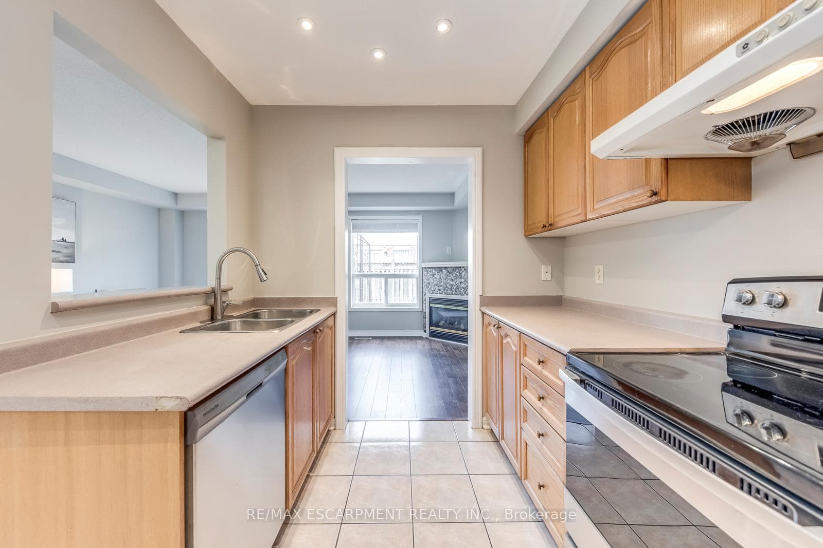 4401 Peter Drive photo 17
