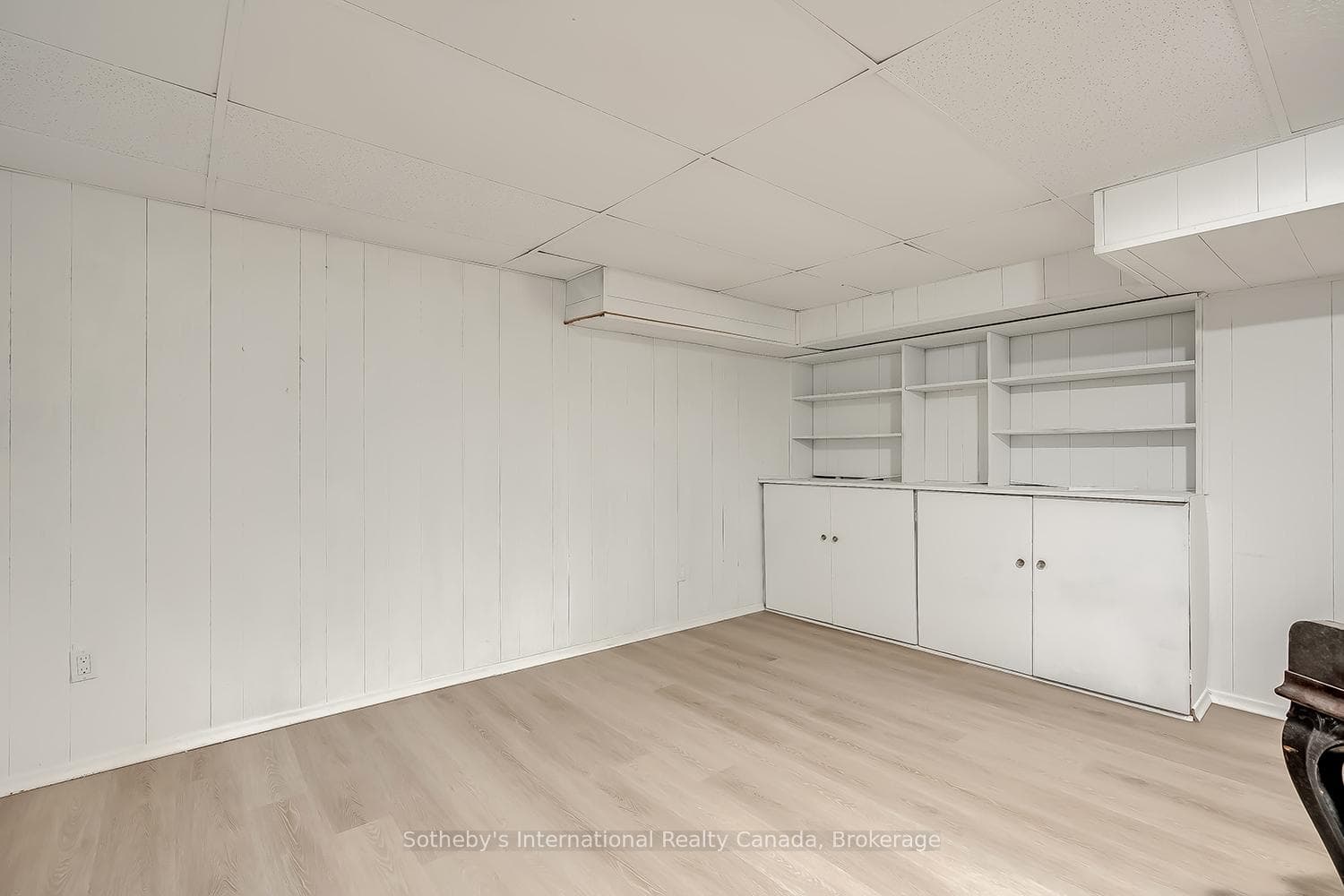 272 Pinehurst Drive photo 22