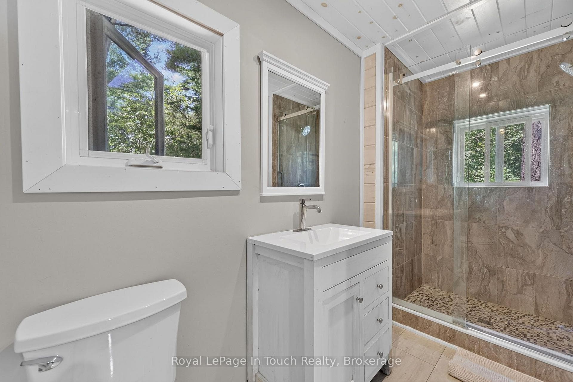 B207 lot 31 Island Island photo 26
