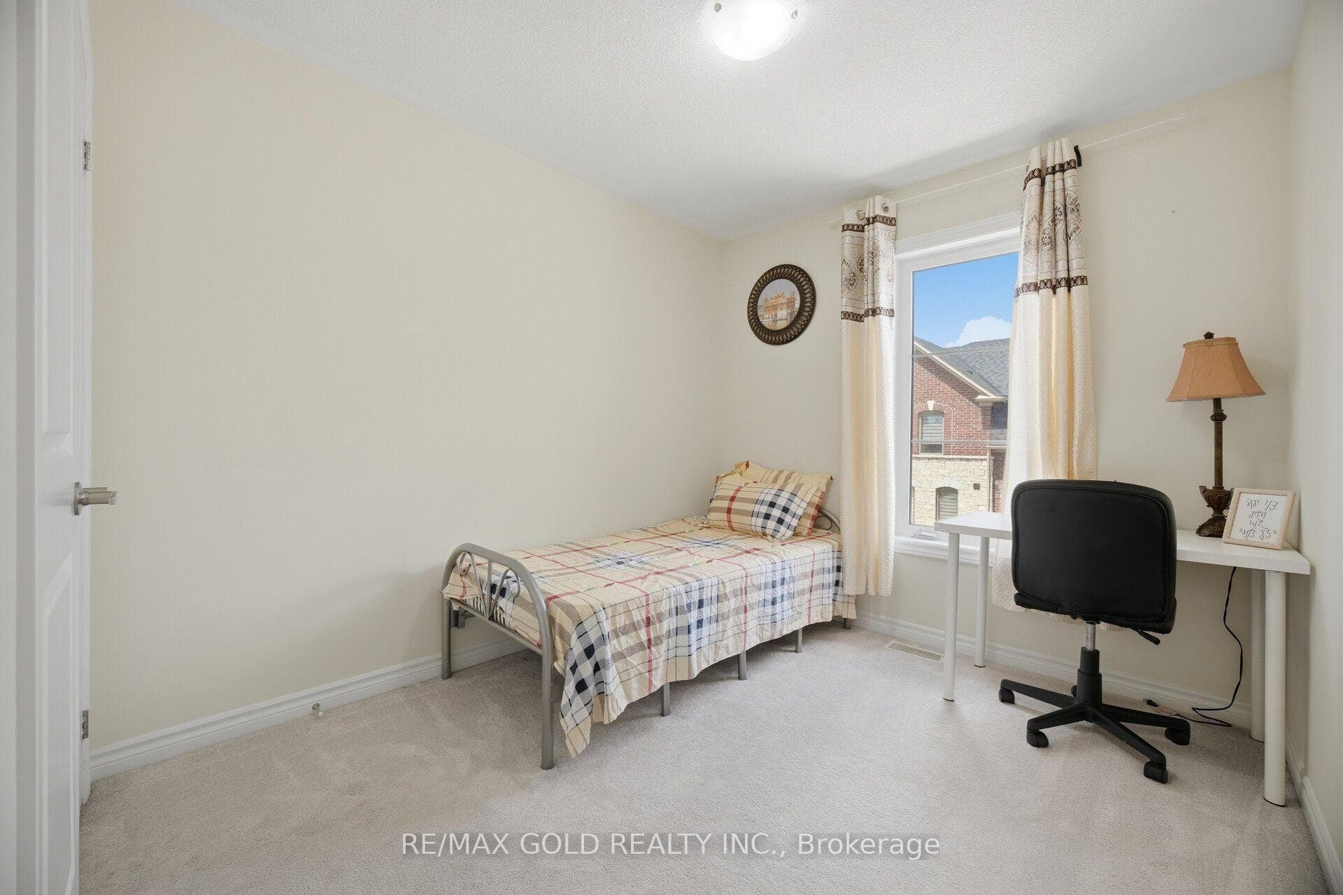 9 Arcola Street photo 28