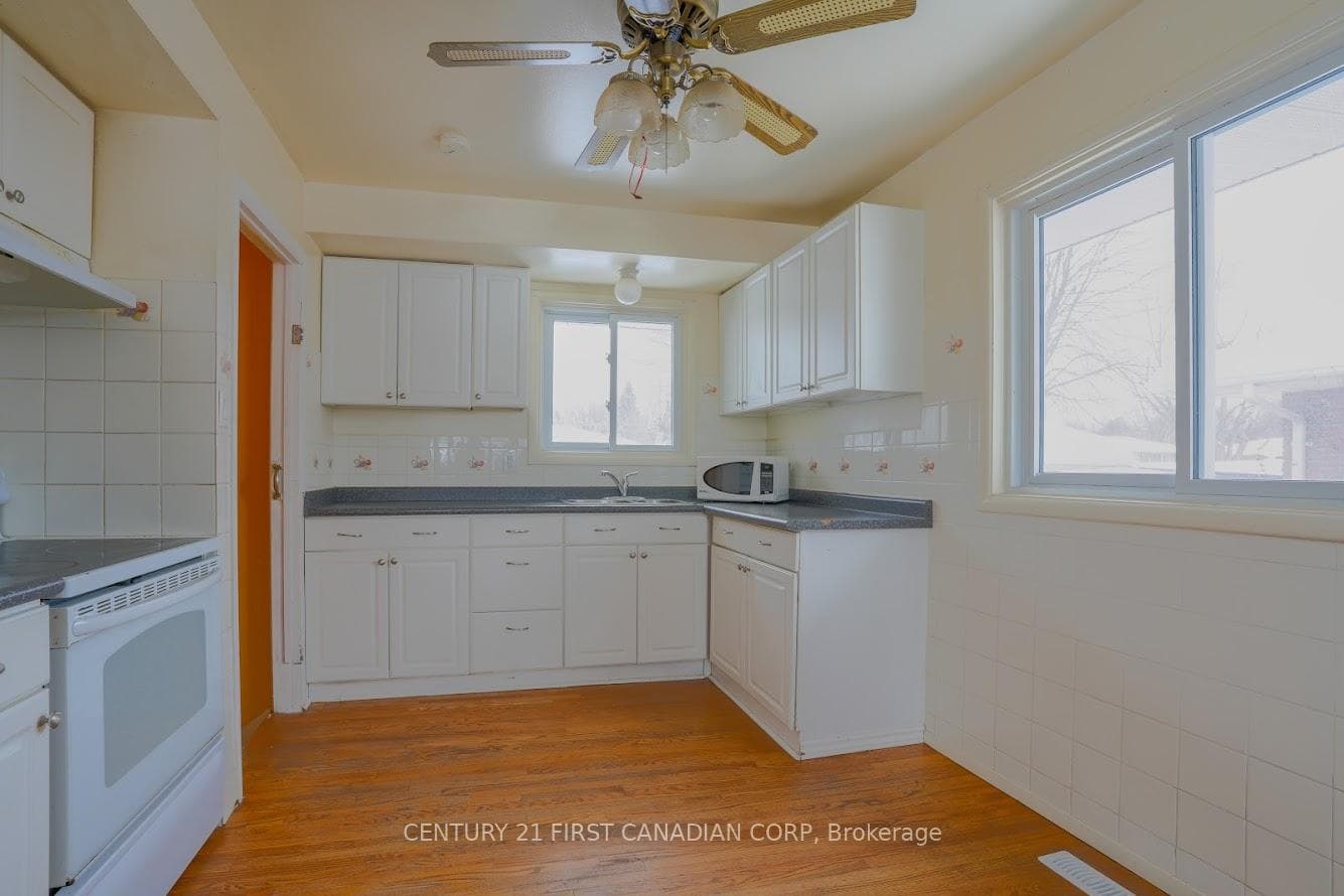12 Mendip Crescent photo 7