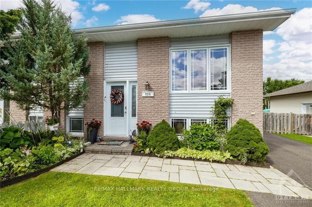 924 DIANNE Avenue photo 1