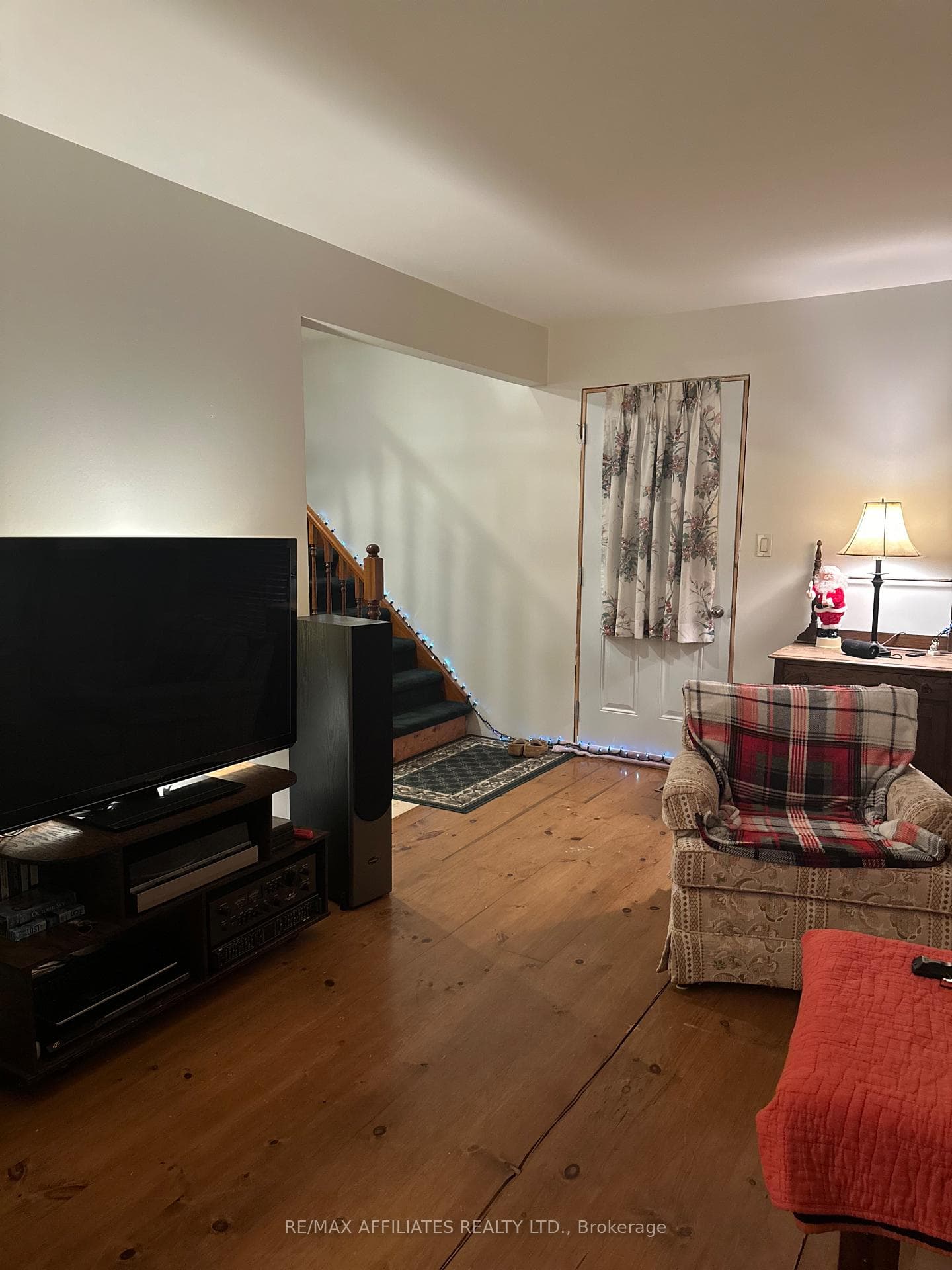 6751 Rideau Valley Drive photo 9