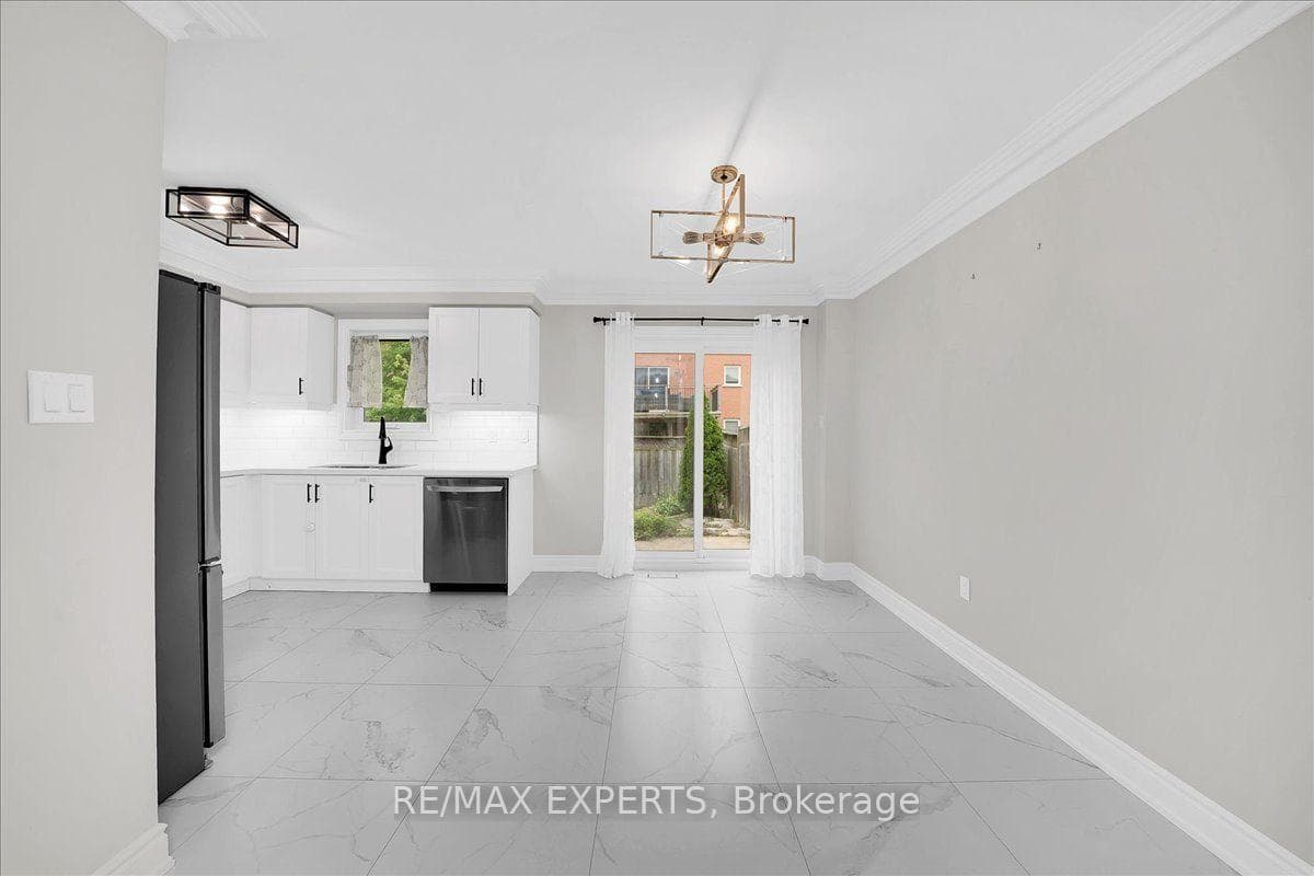 12 Silvervalley Drive photo 14