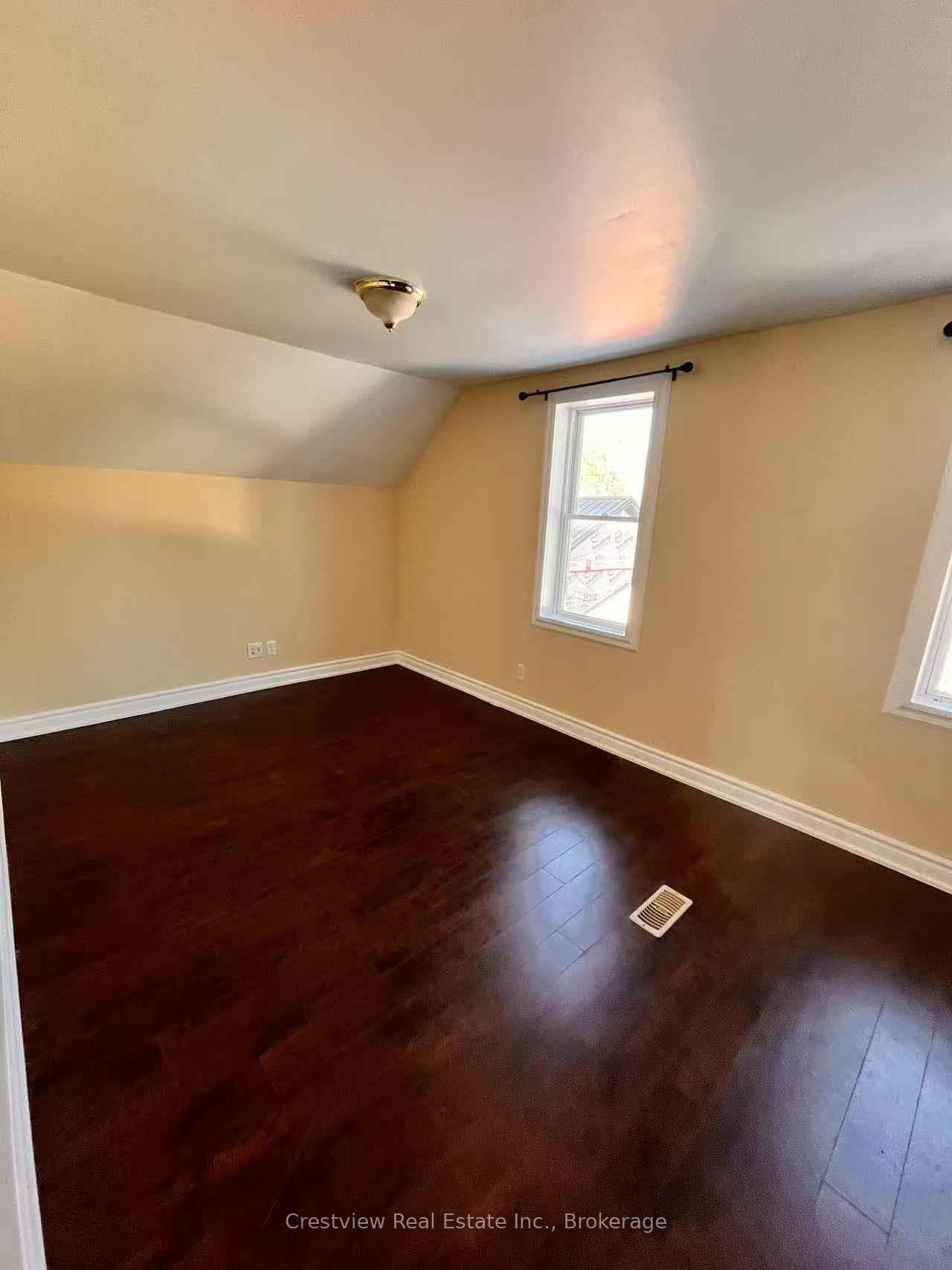 96 John Street photo 14