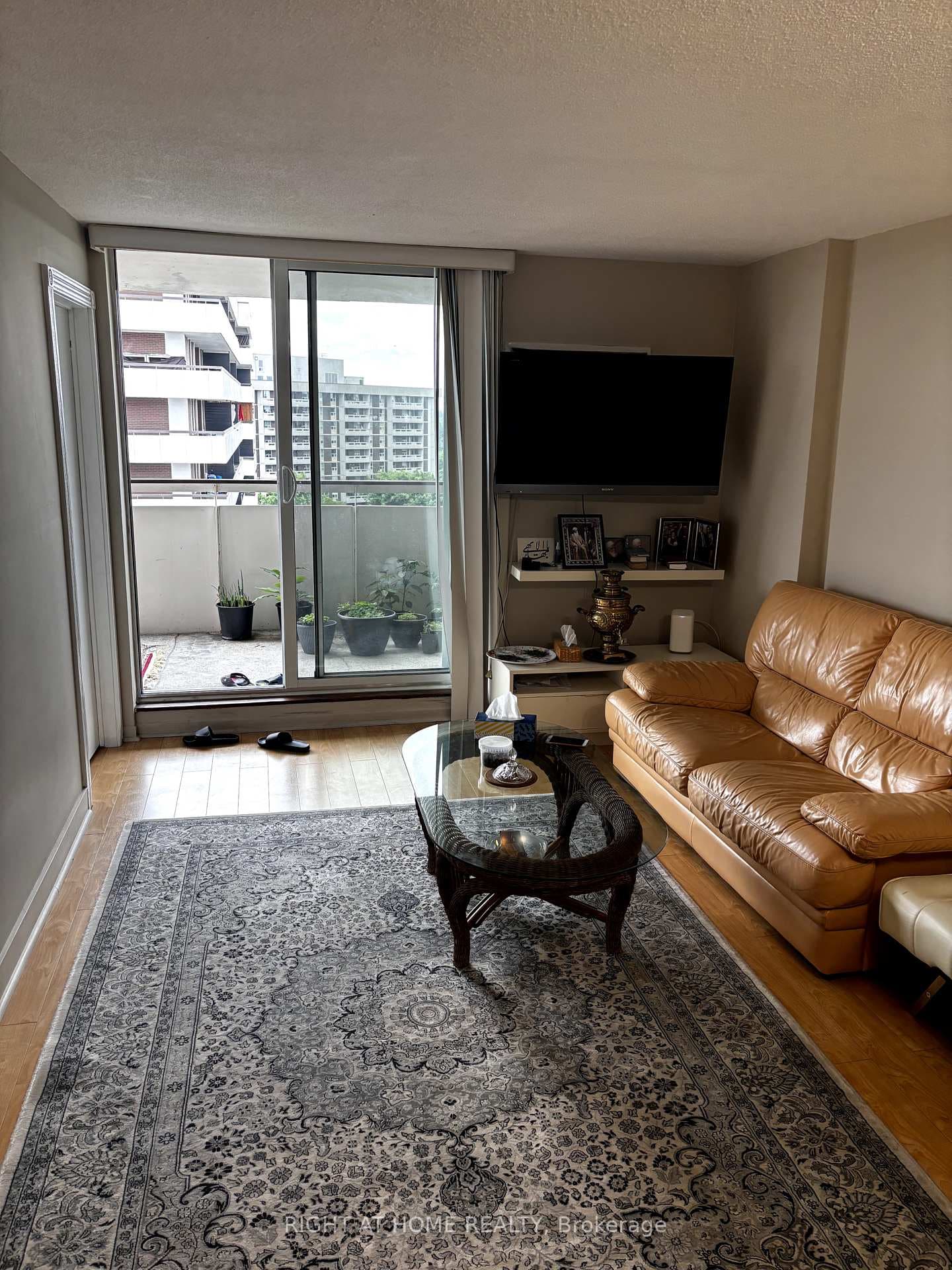 1 Royal Orchard Boulevard Unit 1107 photo 8