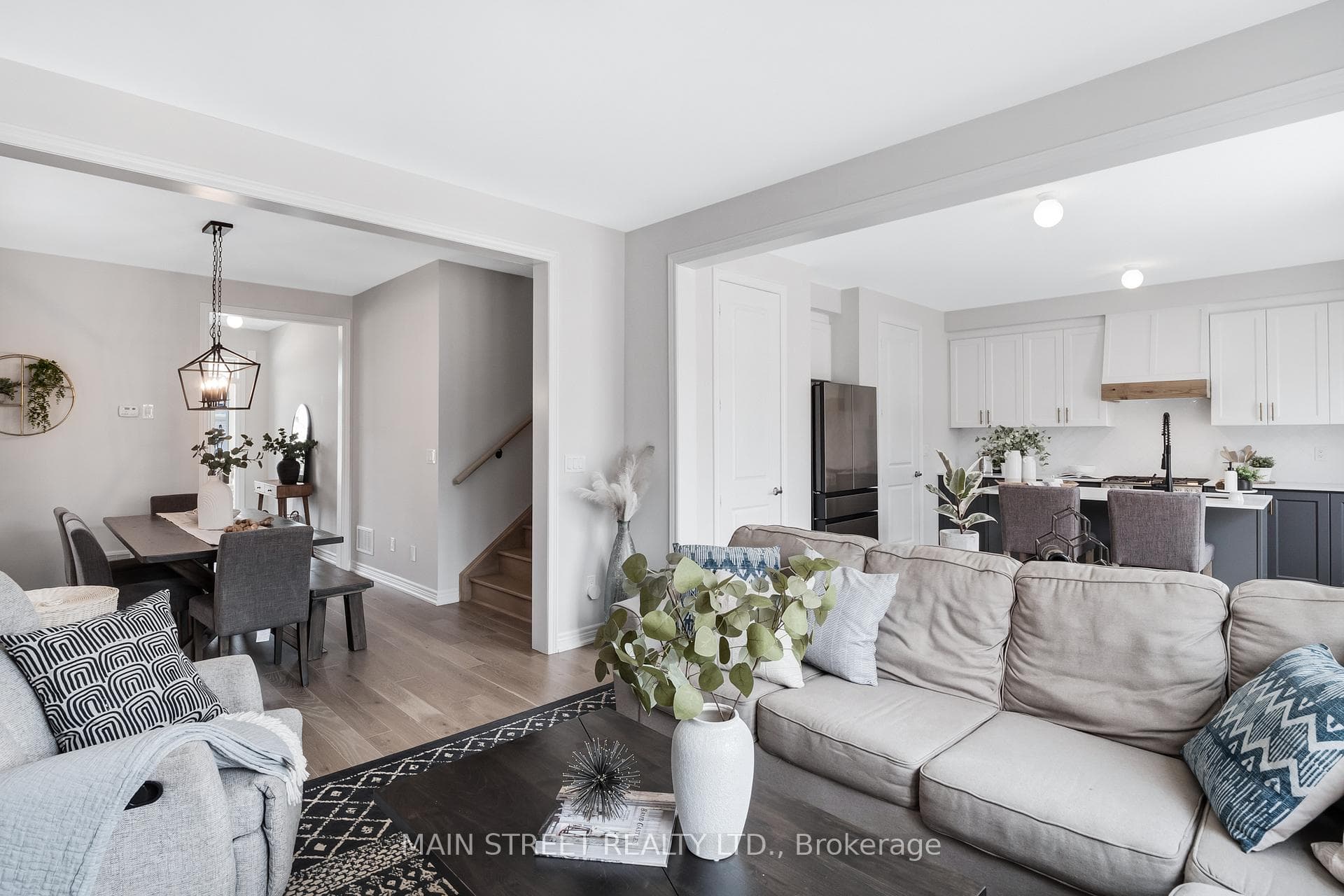 18 Ainslie Hill Crescent photo 10