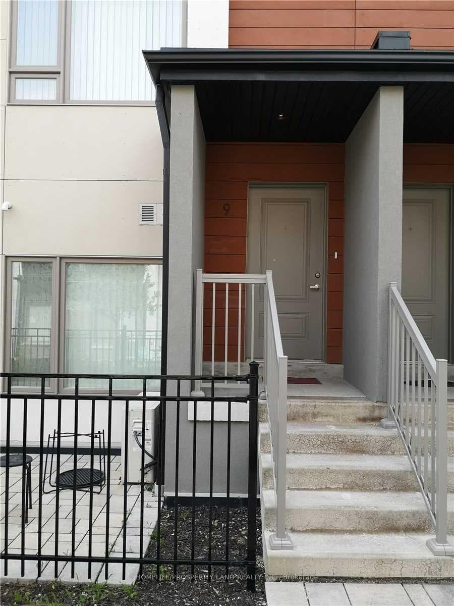 60 Orchid Place Drive Unit Th9 photo 2