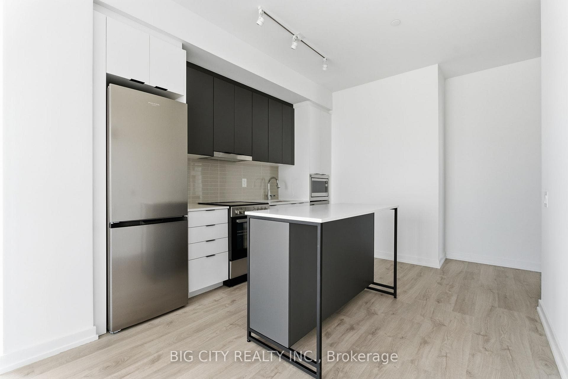 9751 Markham Road Unit 717 photo 5