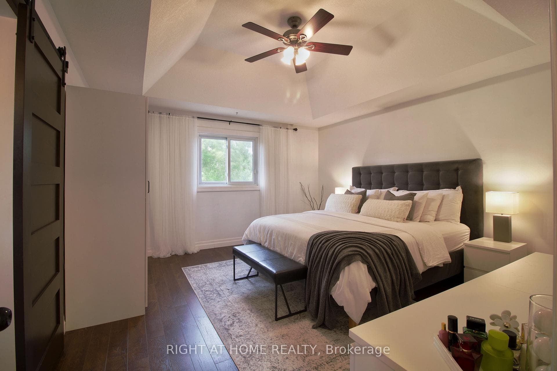 253 Schneller Drive photo 24