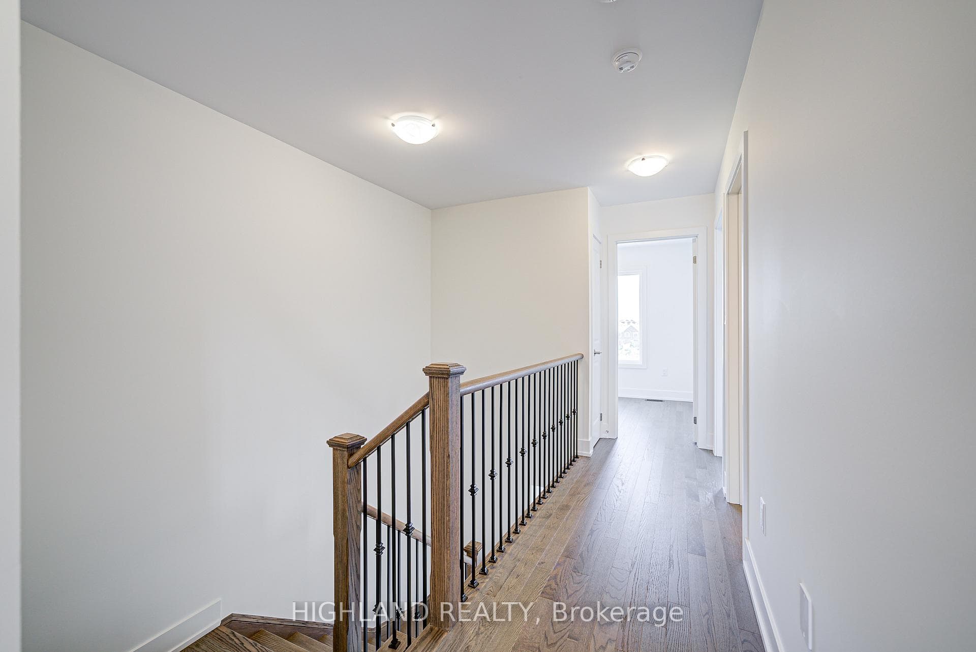 1220 Dartmouth Crescent Unit 11 photo 21