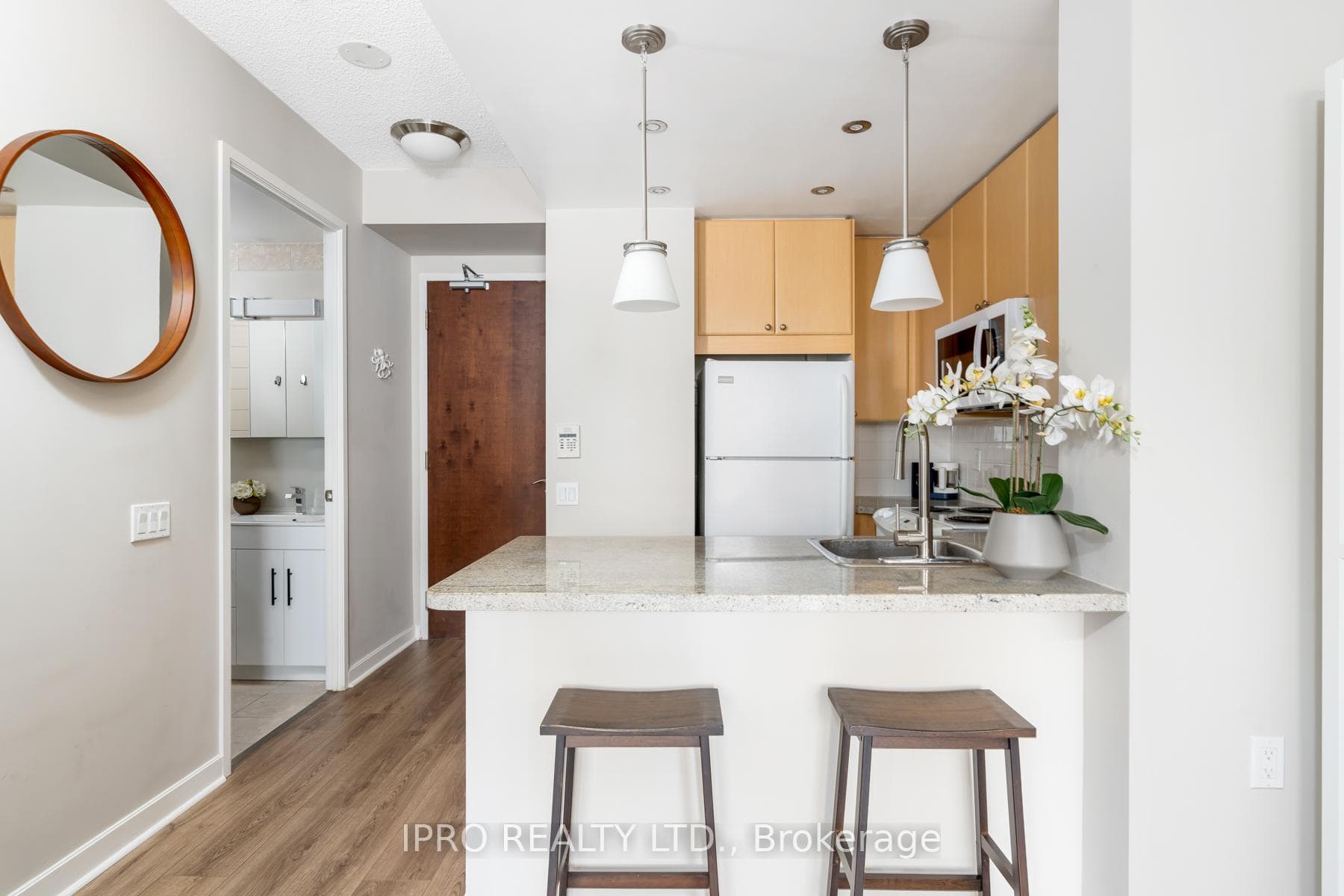 85 Bloor Street Unit 604 photo 10