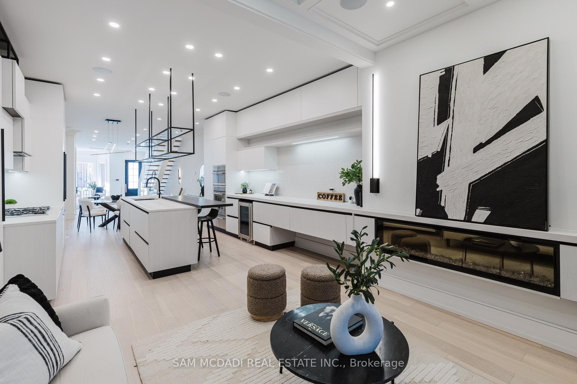 129 Beaconsfield Avenue photo 14