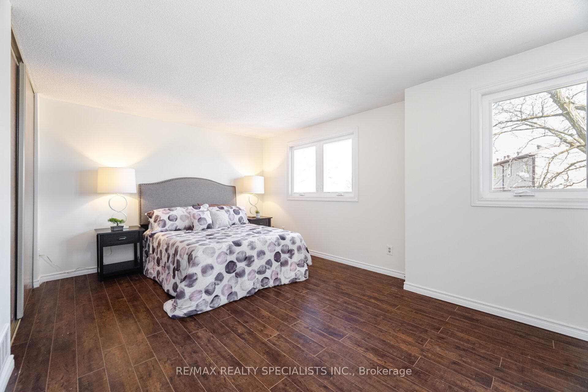 6449 Glen Erin Drive Unit 2 photo 18