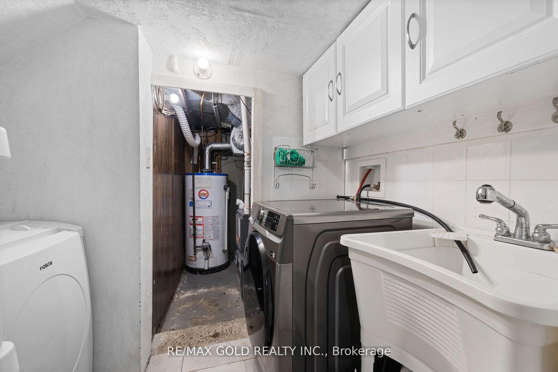 35 Giltspur Drive photo 30