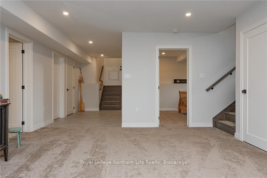 46 OAKRIDGE N/A photo 31