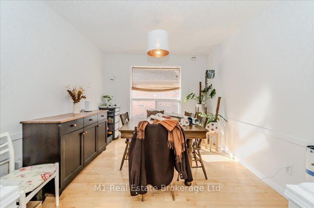 19 Gibbs Crescent photo 6