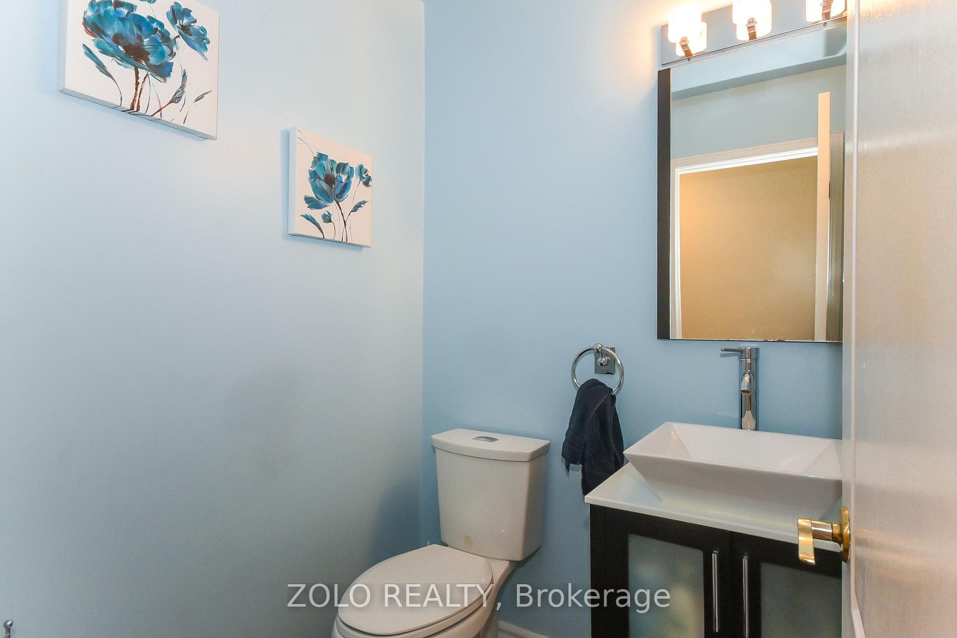 1392 Talcy Crescent photo 14