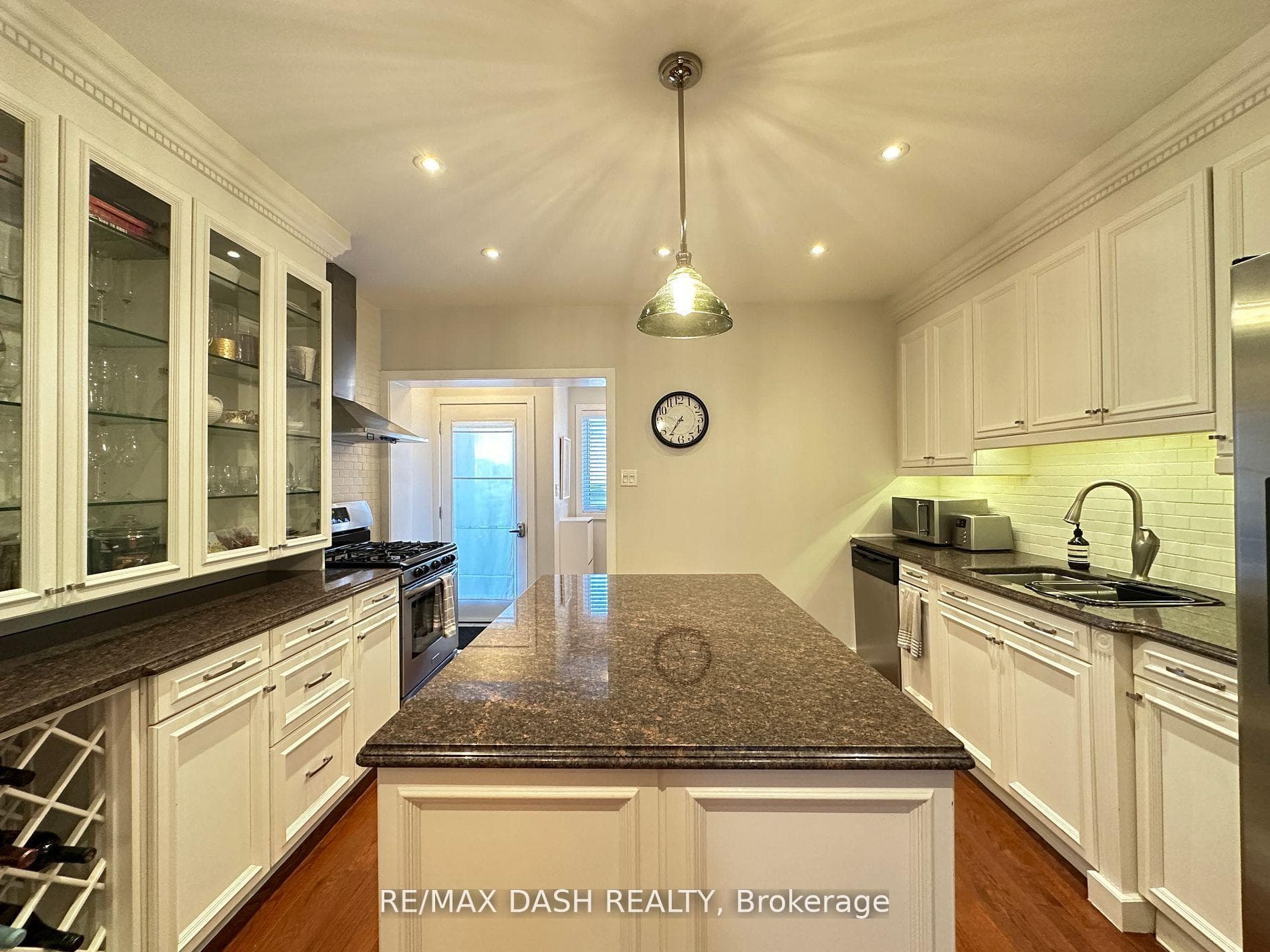 24 Berkshire Avenue photo 12