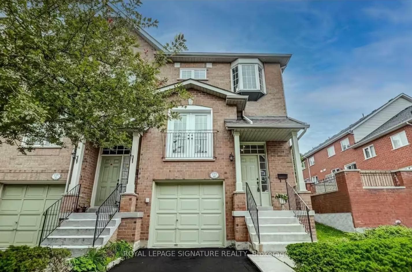 1591 South Parade Court Unit 40 photo 1