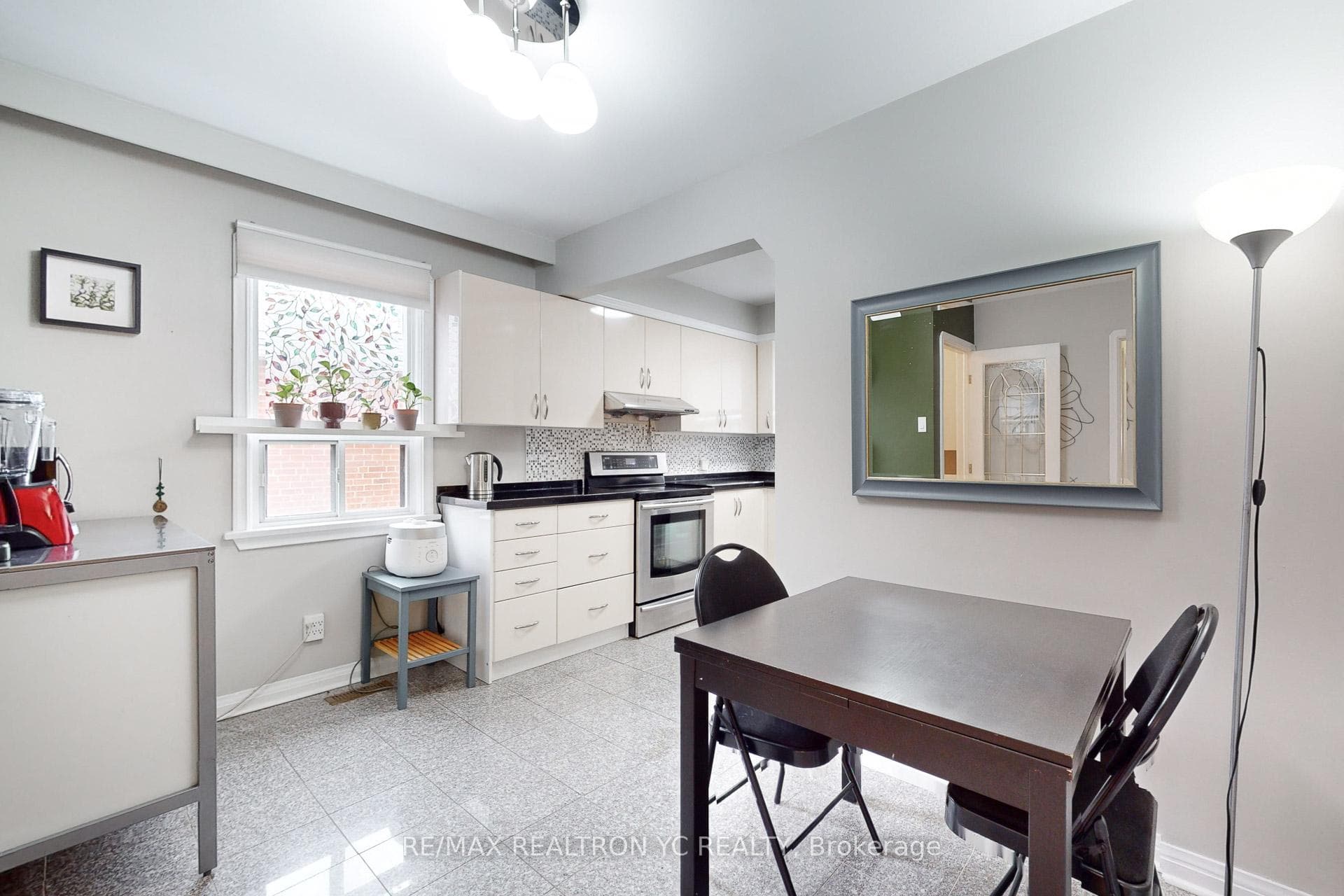 35 Compton Drive photo 13