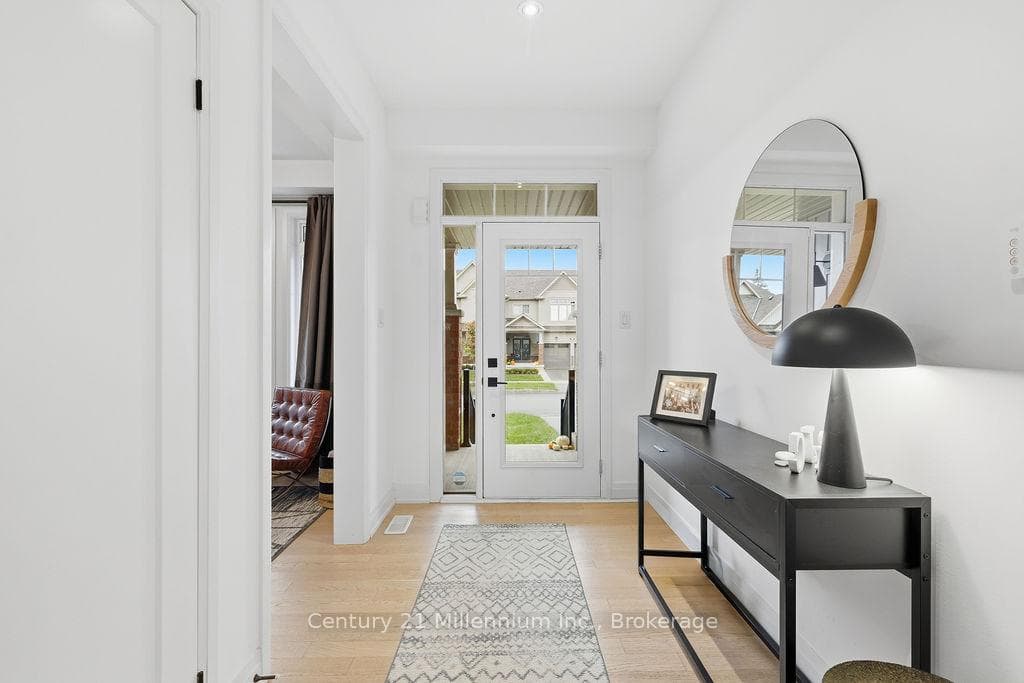 30 Mclean Avenue photo 3