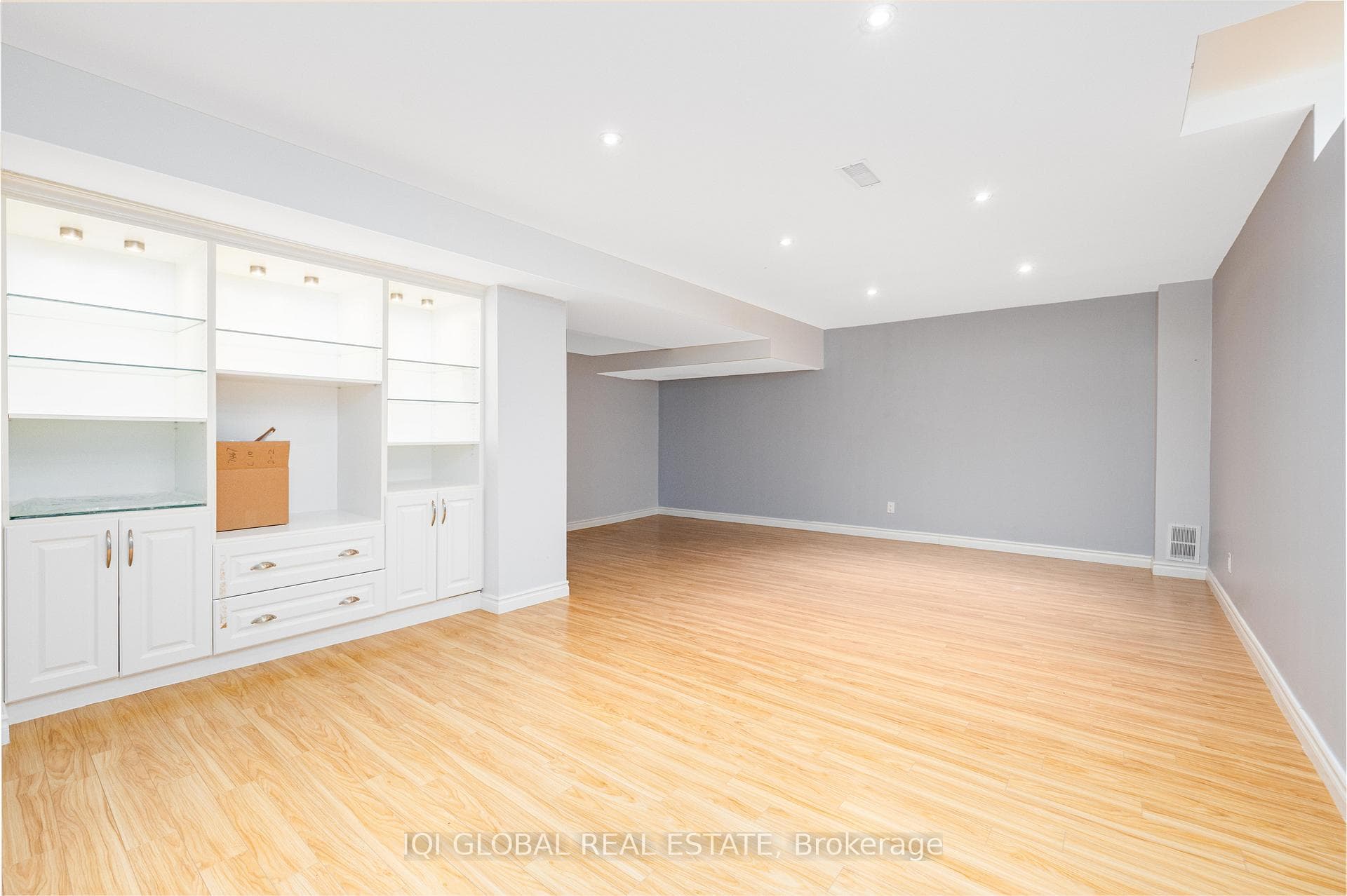 72 Park Place Drive photo 26
