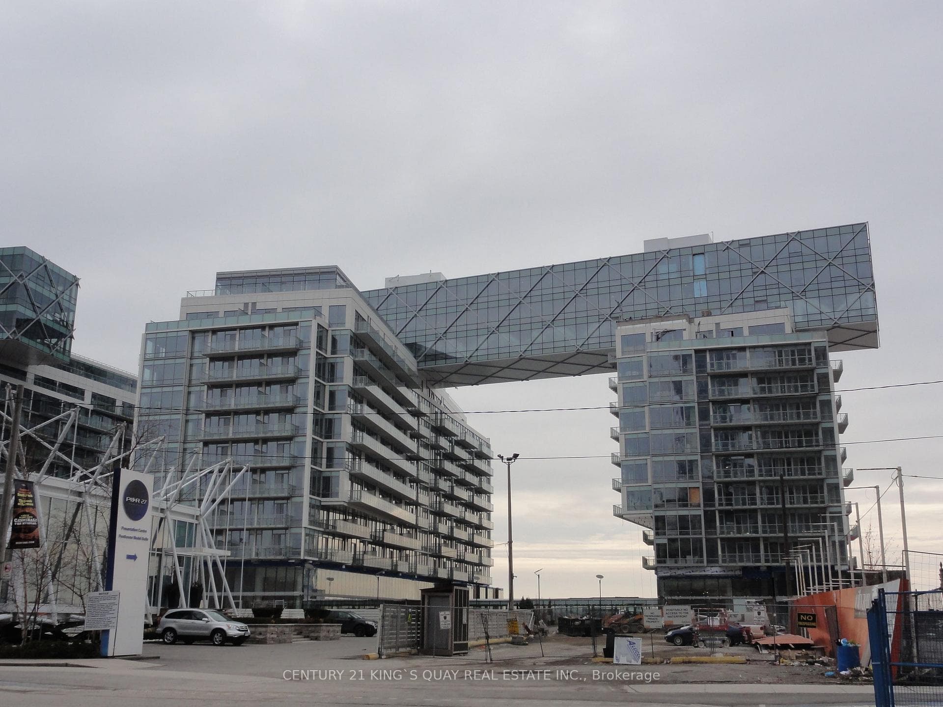 29 Queens Quay N/A Unit 719 photo 3