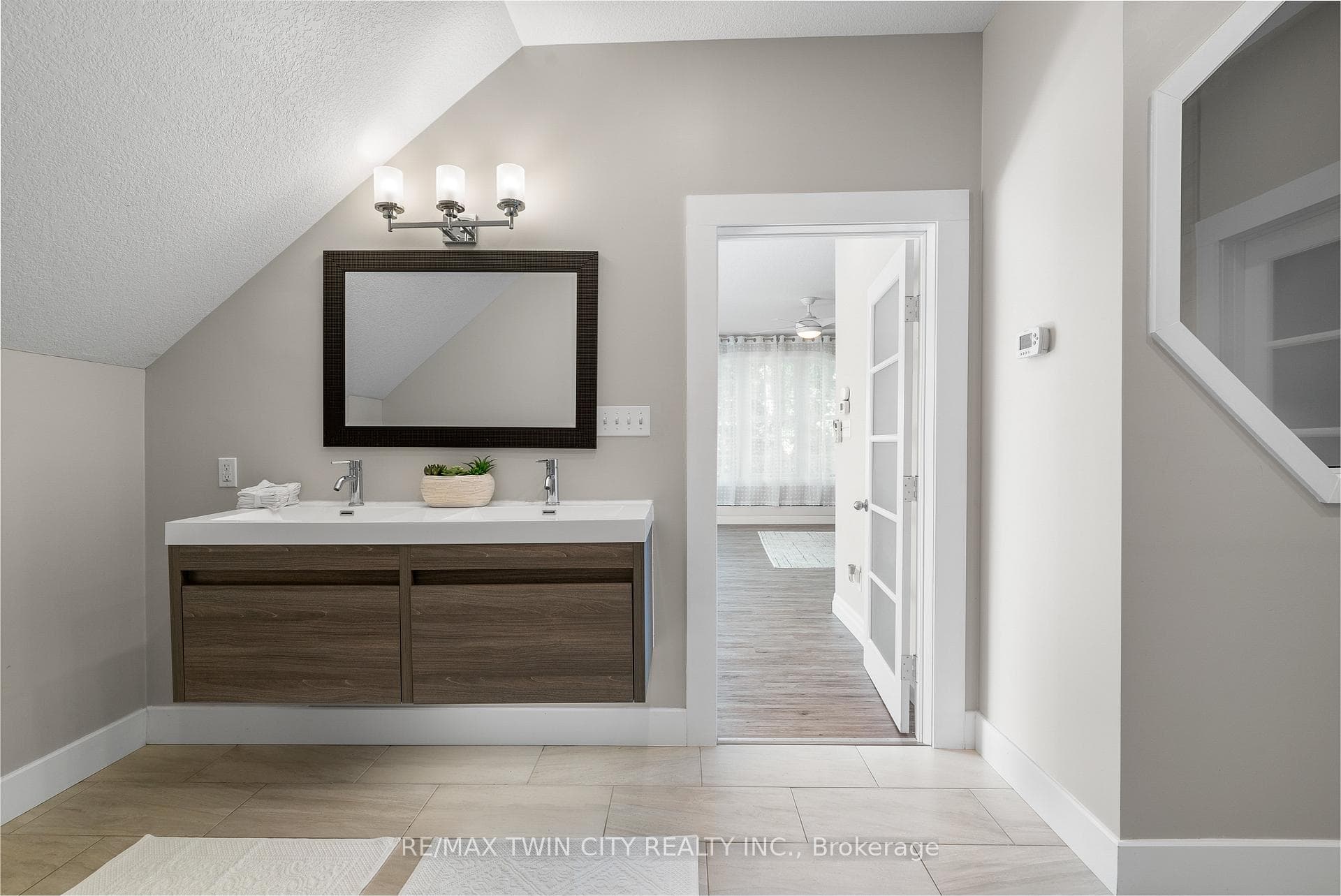 1811 Sawmill Road photo 23