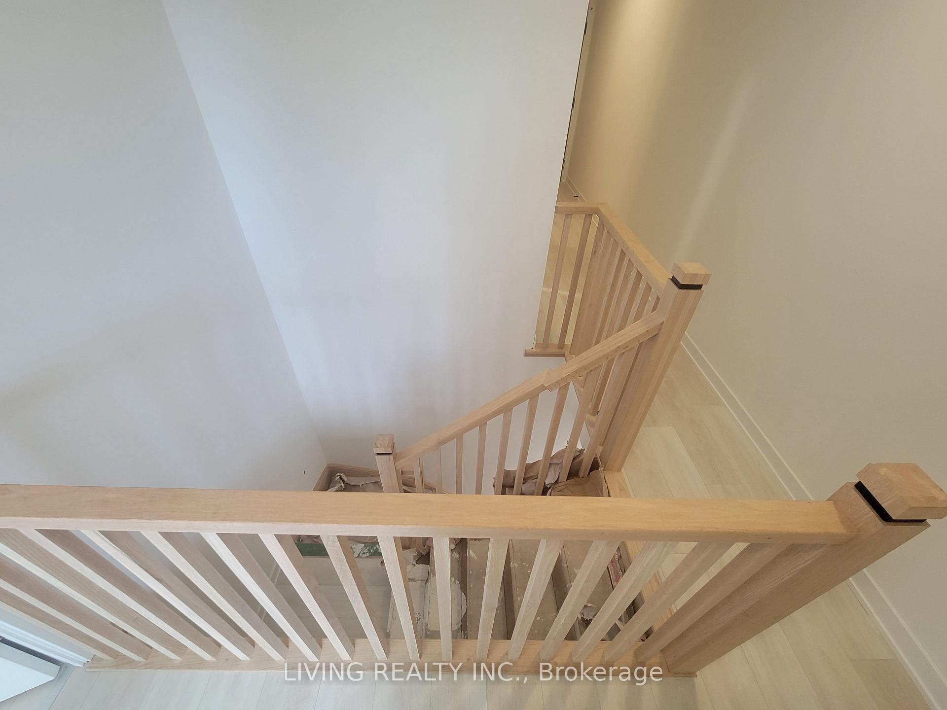 8 Tippett Road Unit 101 photo 12