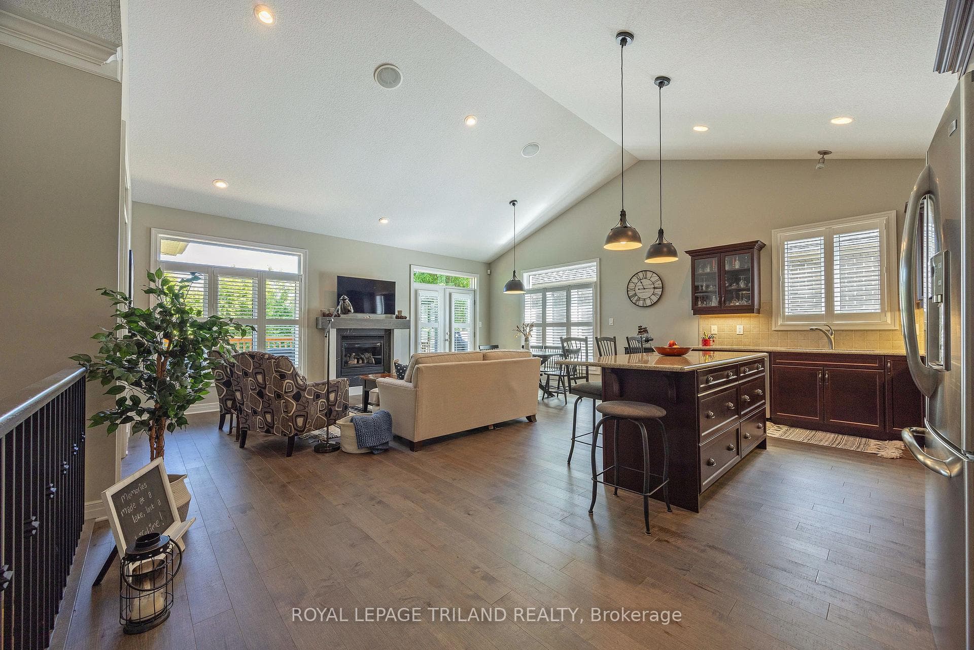 1630 SHORE Road Unit 28 photo 10