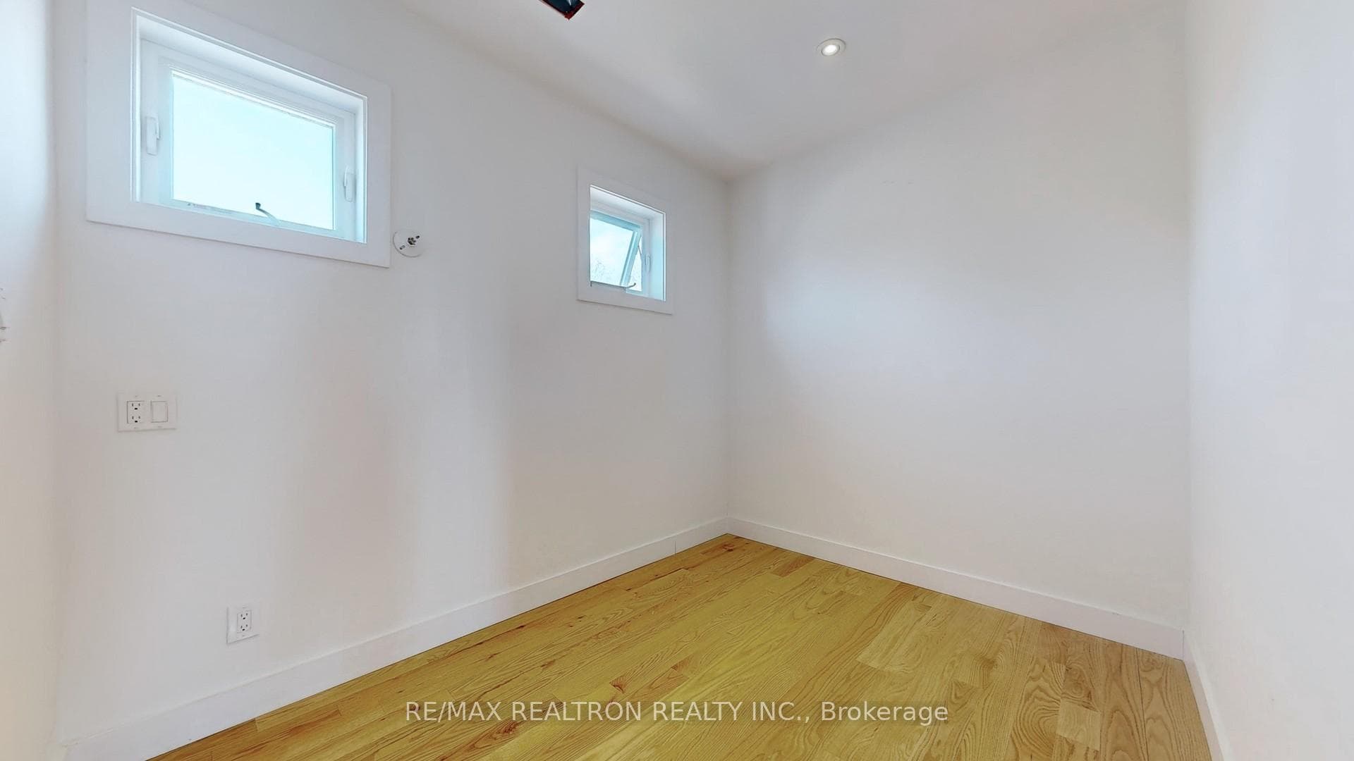 35 Palgrave Crescent photo 19