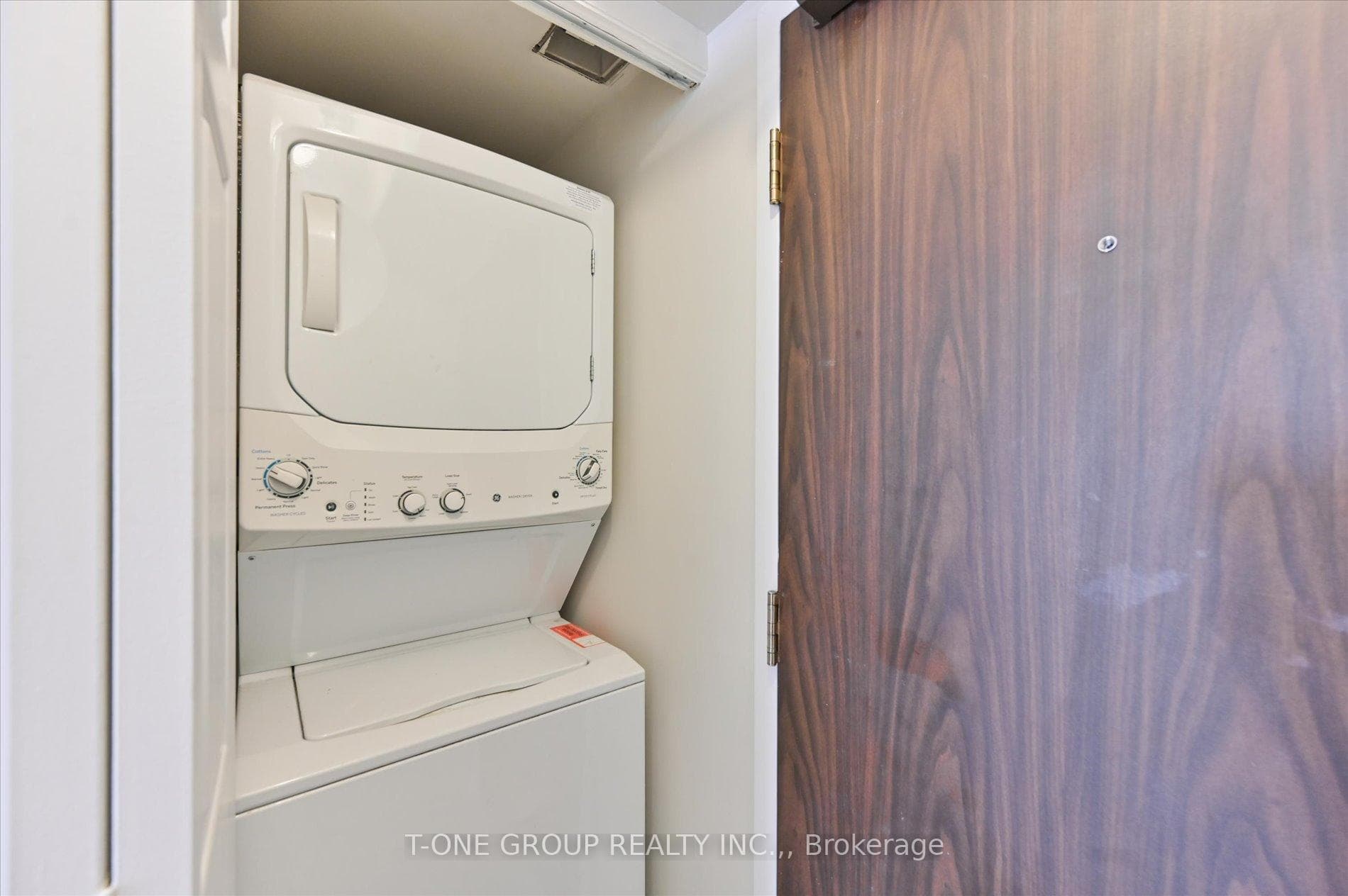 1485 Lakeshore Road Unit 1117 photo 18