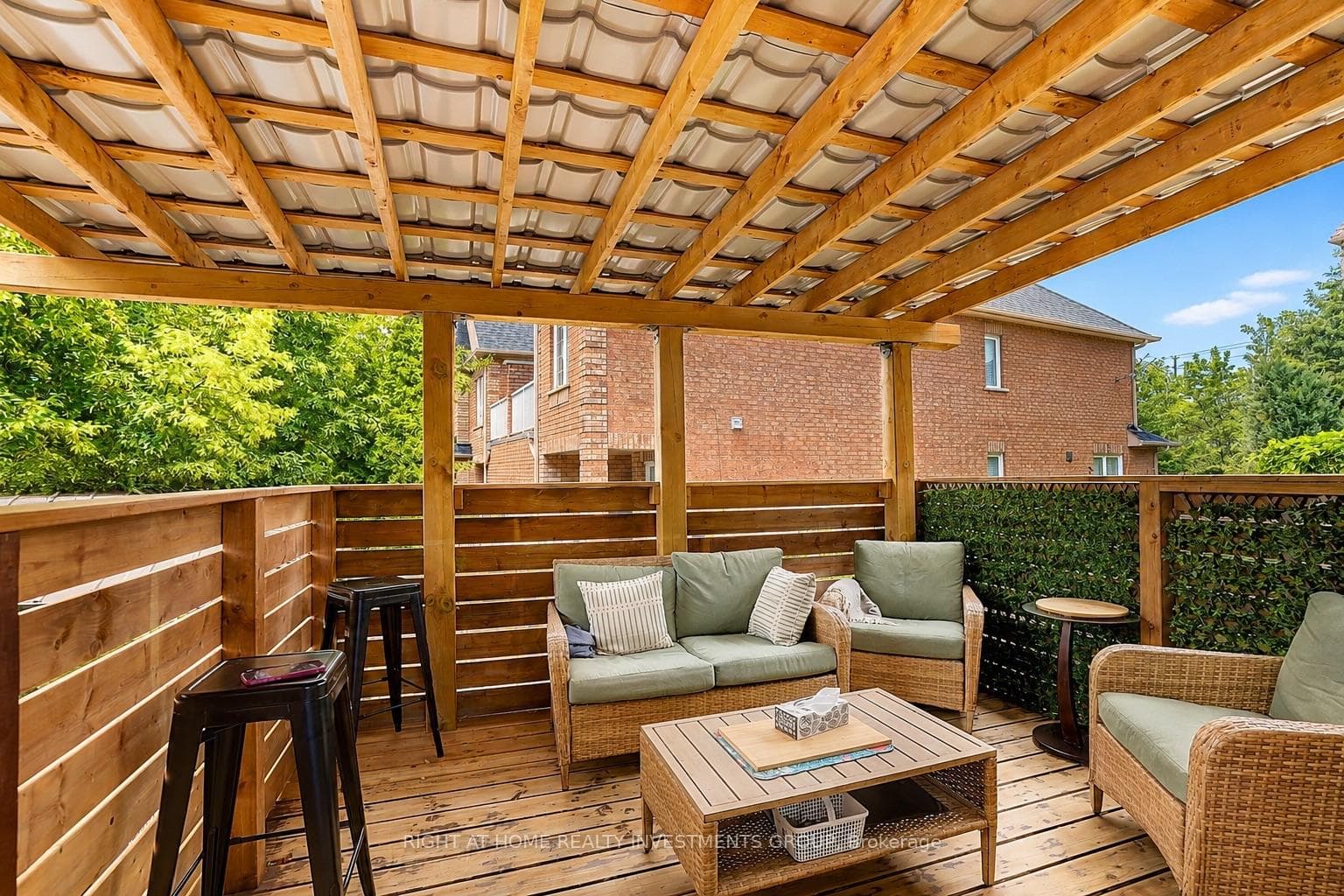 187 Vanguard Road photo 8