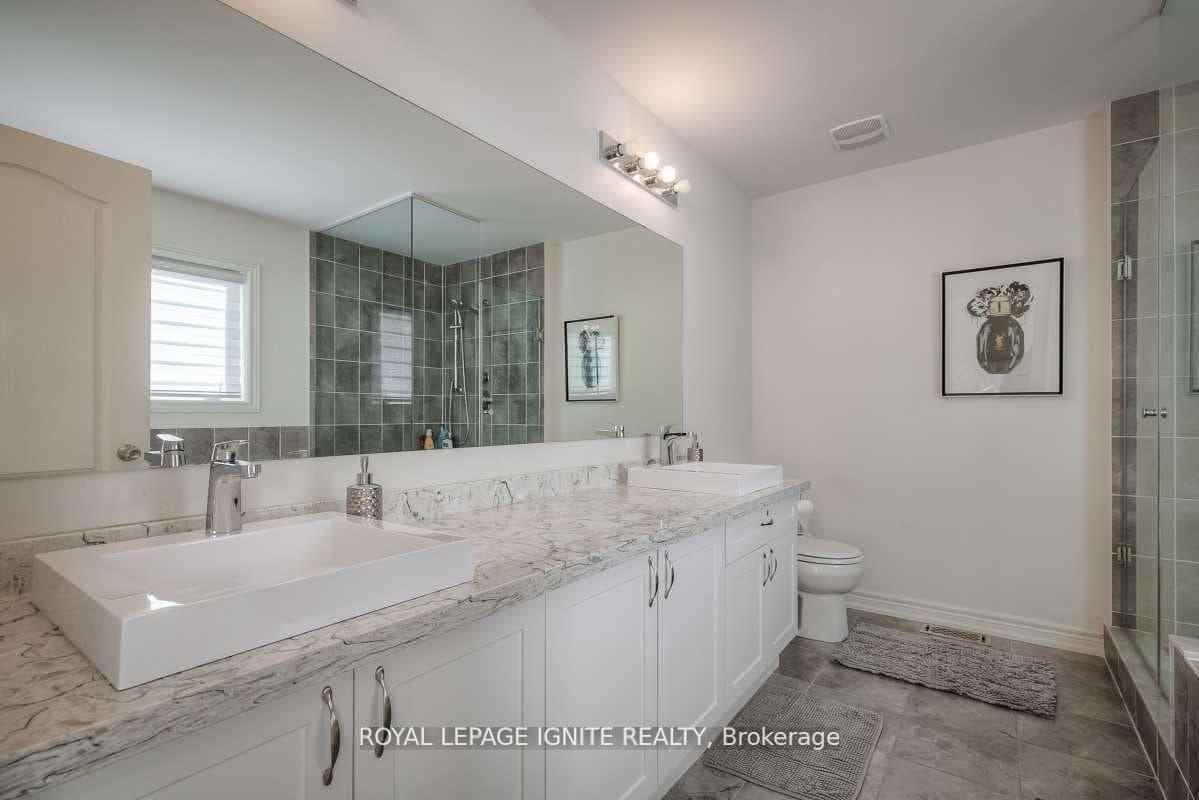 2524 Bandsman Crescent Unit Main photo 14