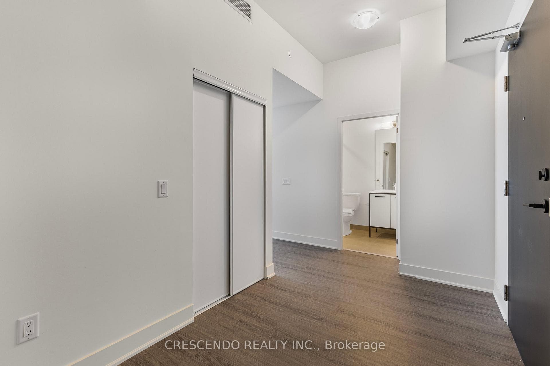 185 Deerfield Road Unit 409 photo 8