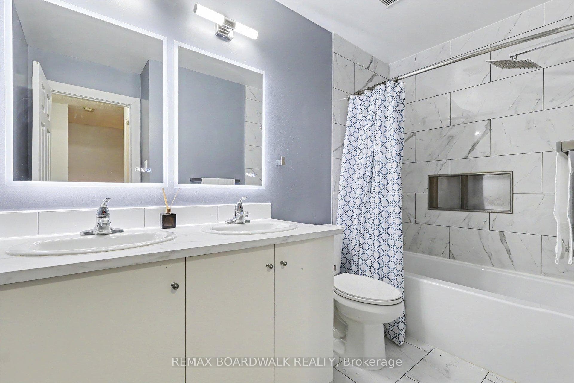 Full Bath