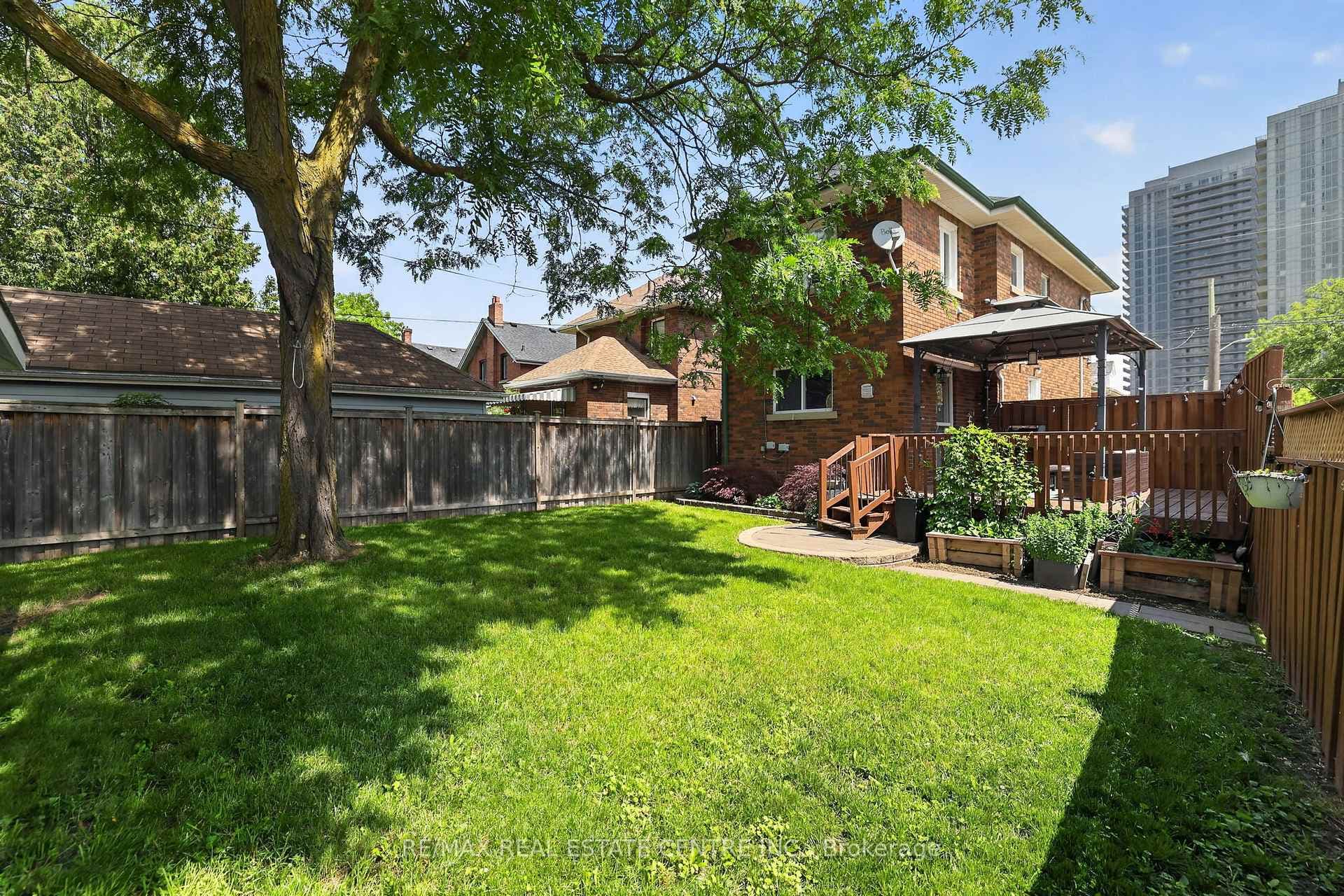 75 West Street photo 44