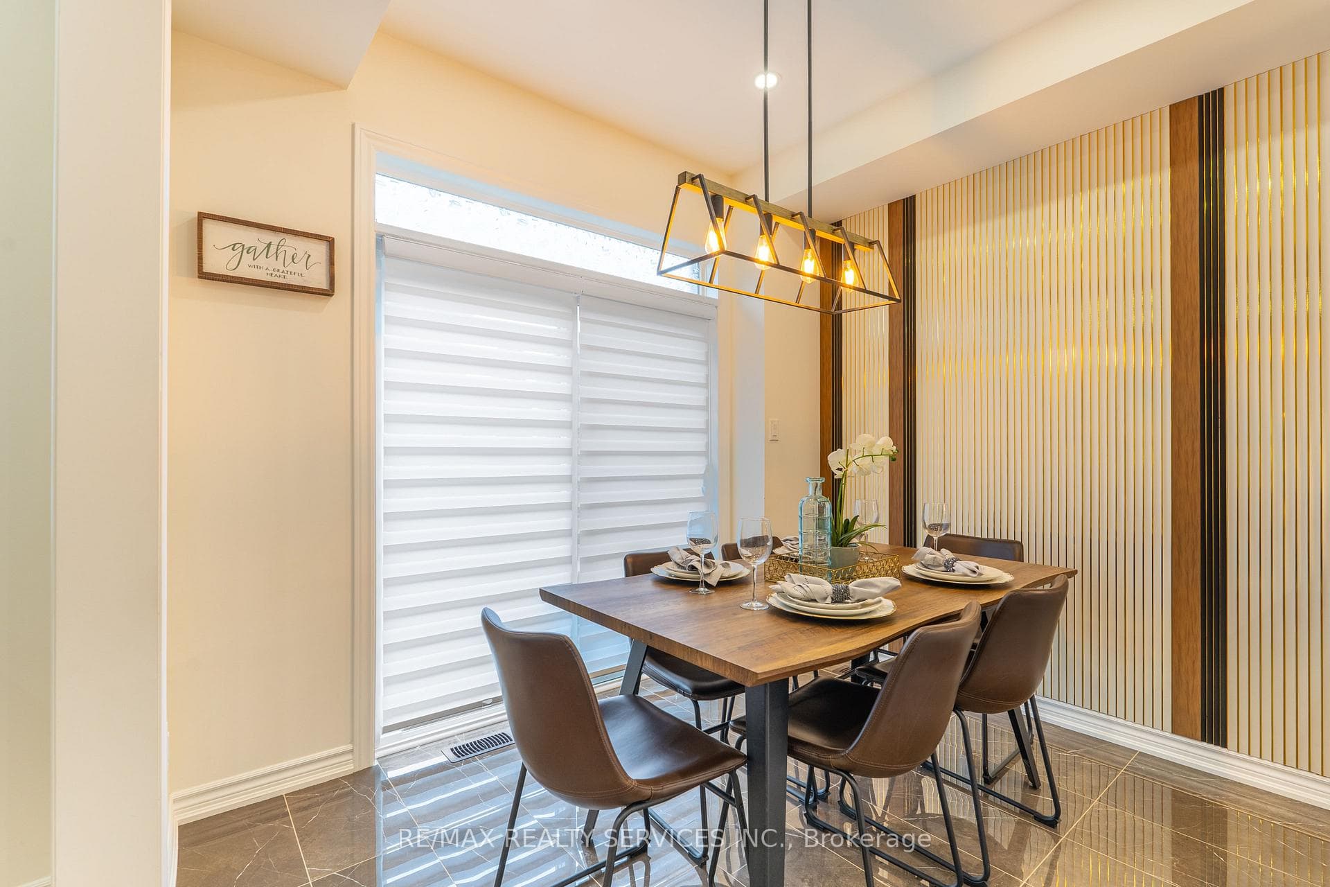 22 Hickling Lane photo 18