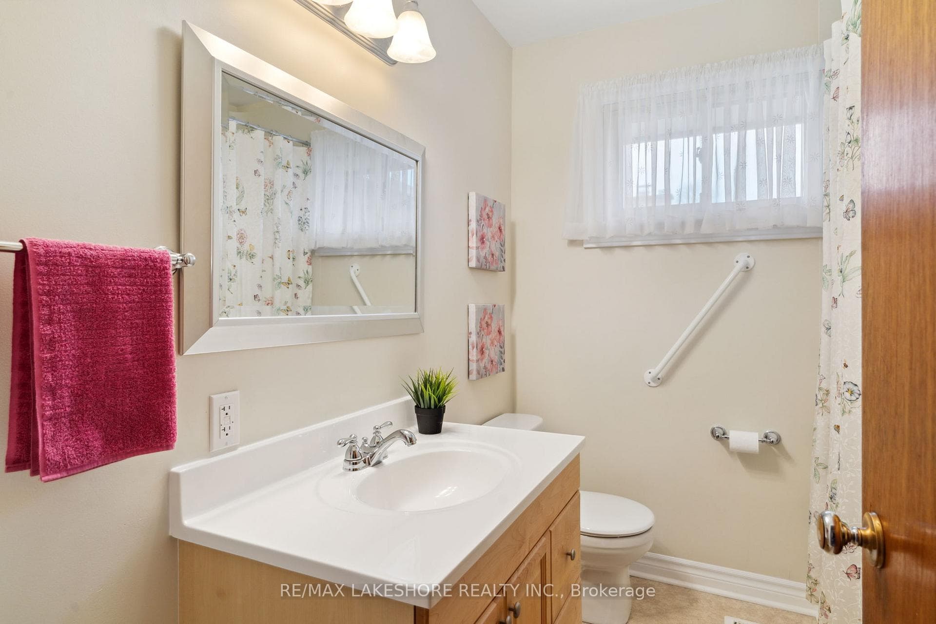 33 Freeman Drive photo 10