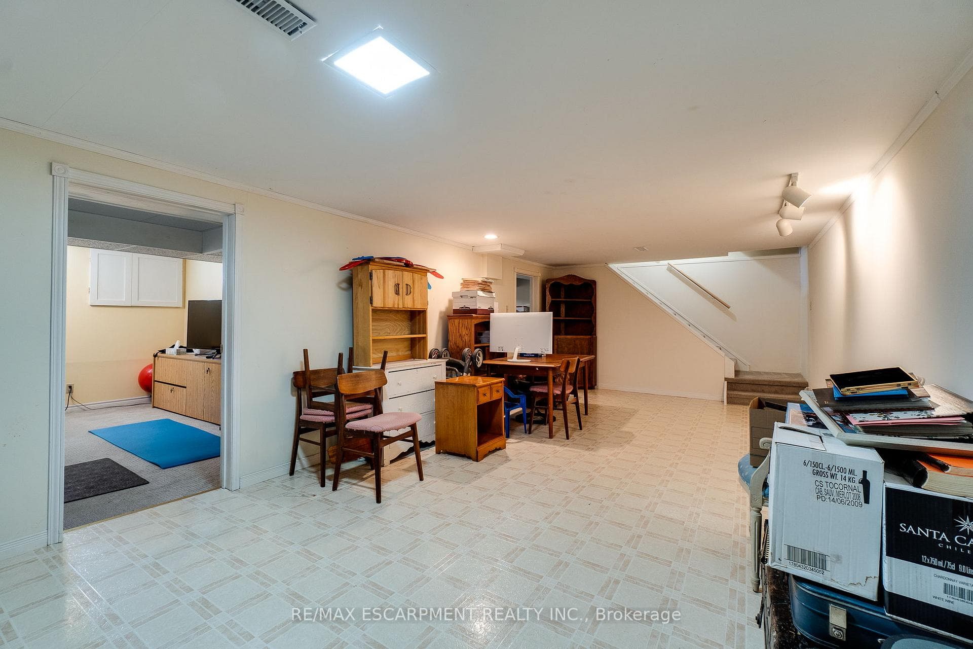 399 Goodram Drive photo 34
