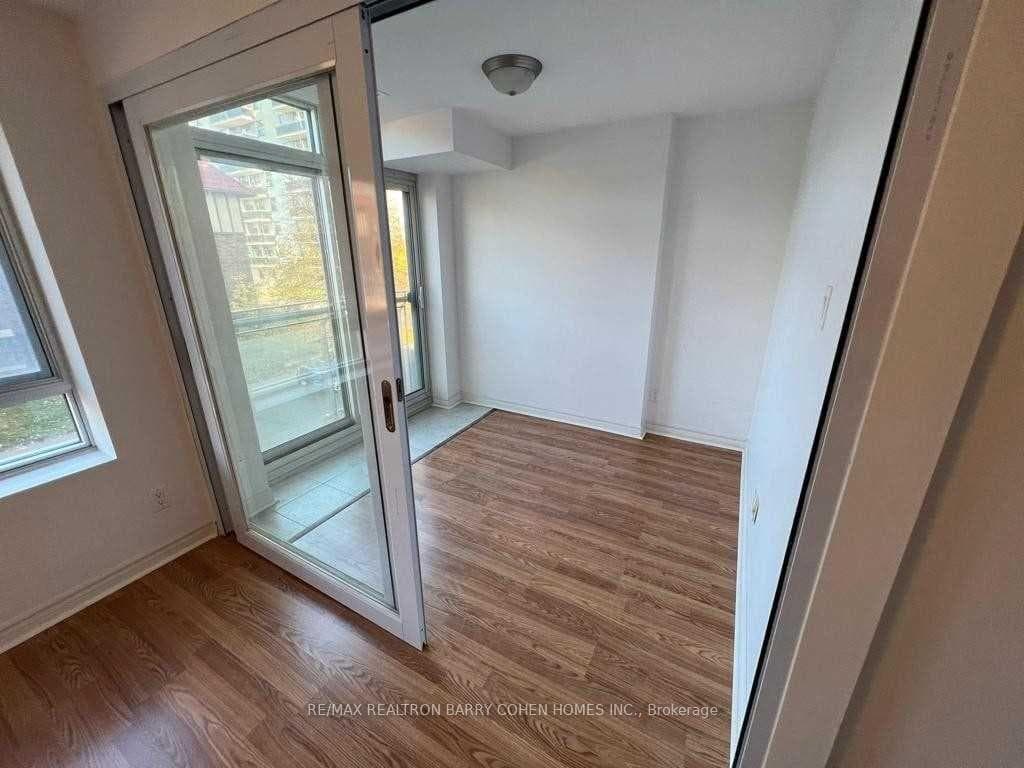 15 Maplewood Avenue Unit 204 photo 5
